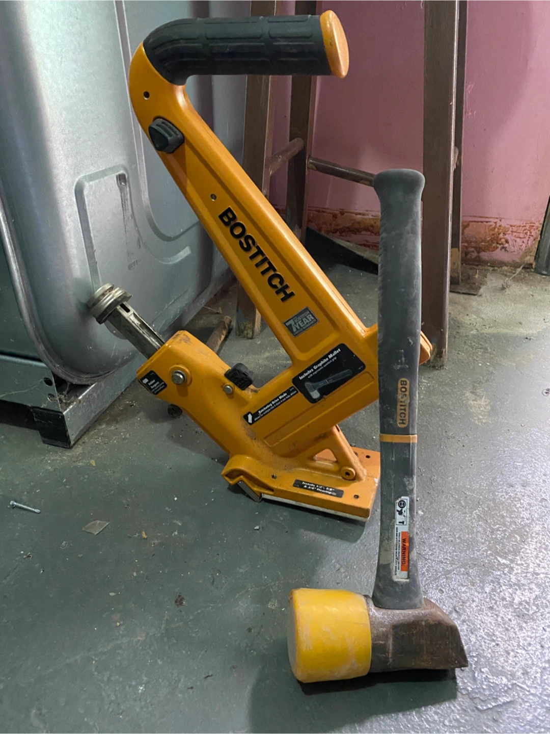 BOSTITCH MFN-201 Manual Fastener Tool - photo 2
