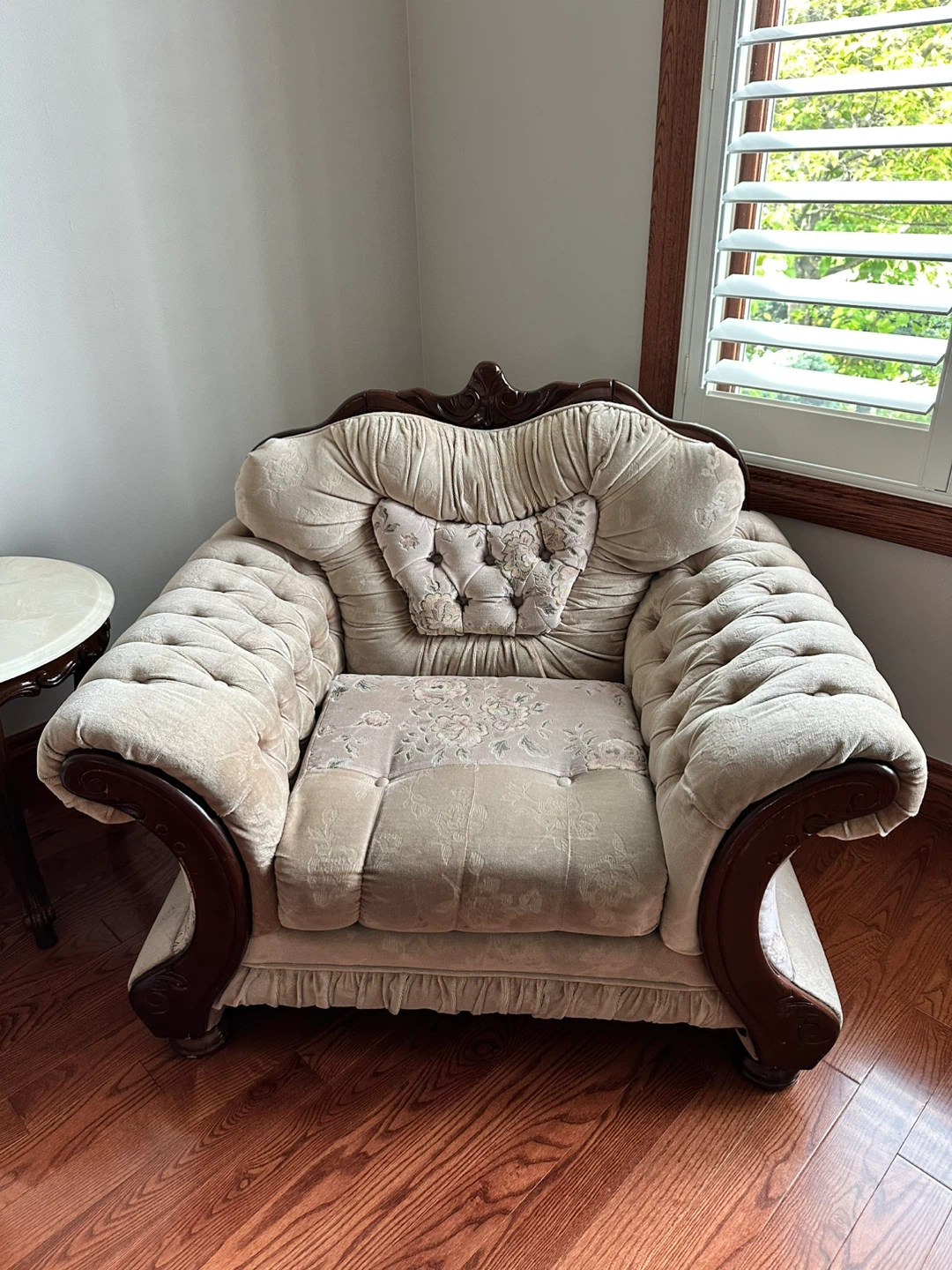 Vintage Style Sofa Set