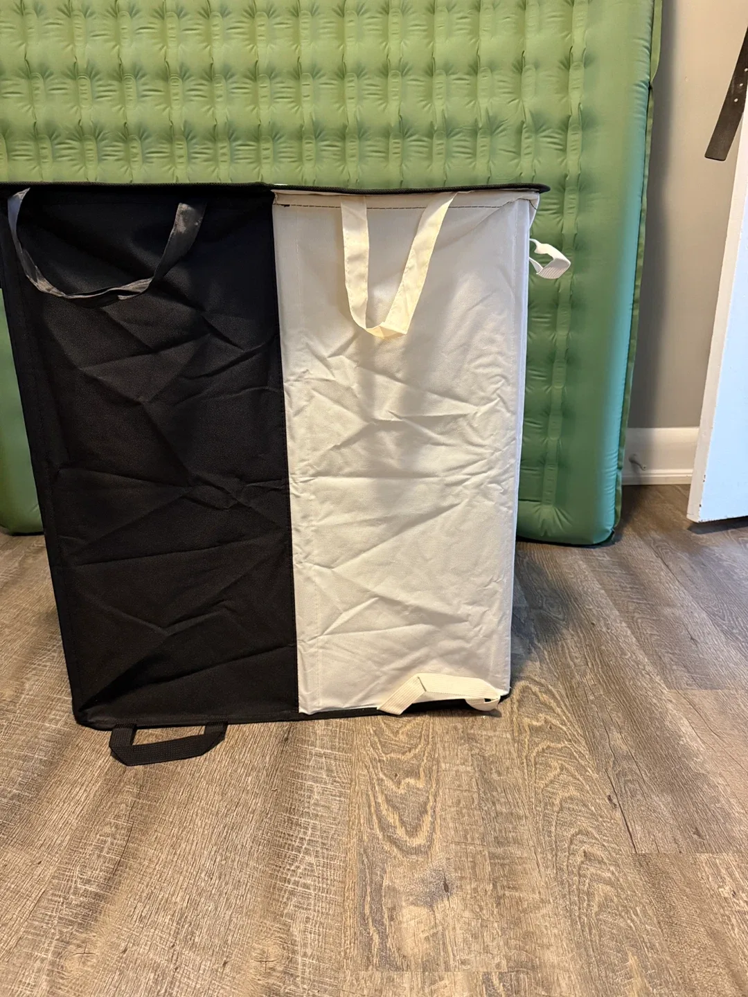 136L Divided Laundry Hamper with Lid - Black & Beige image indicator(9)