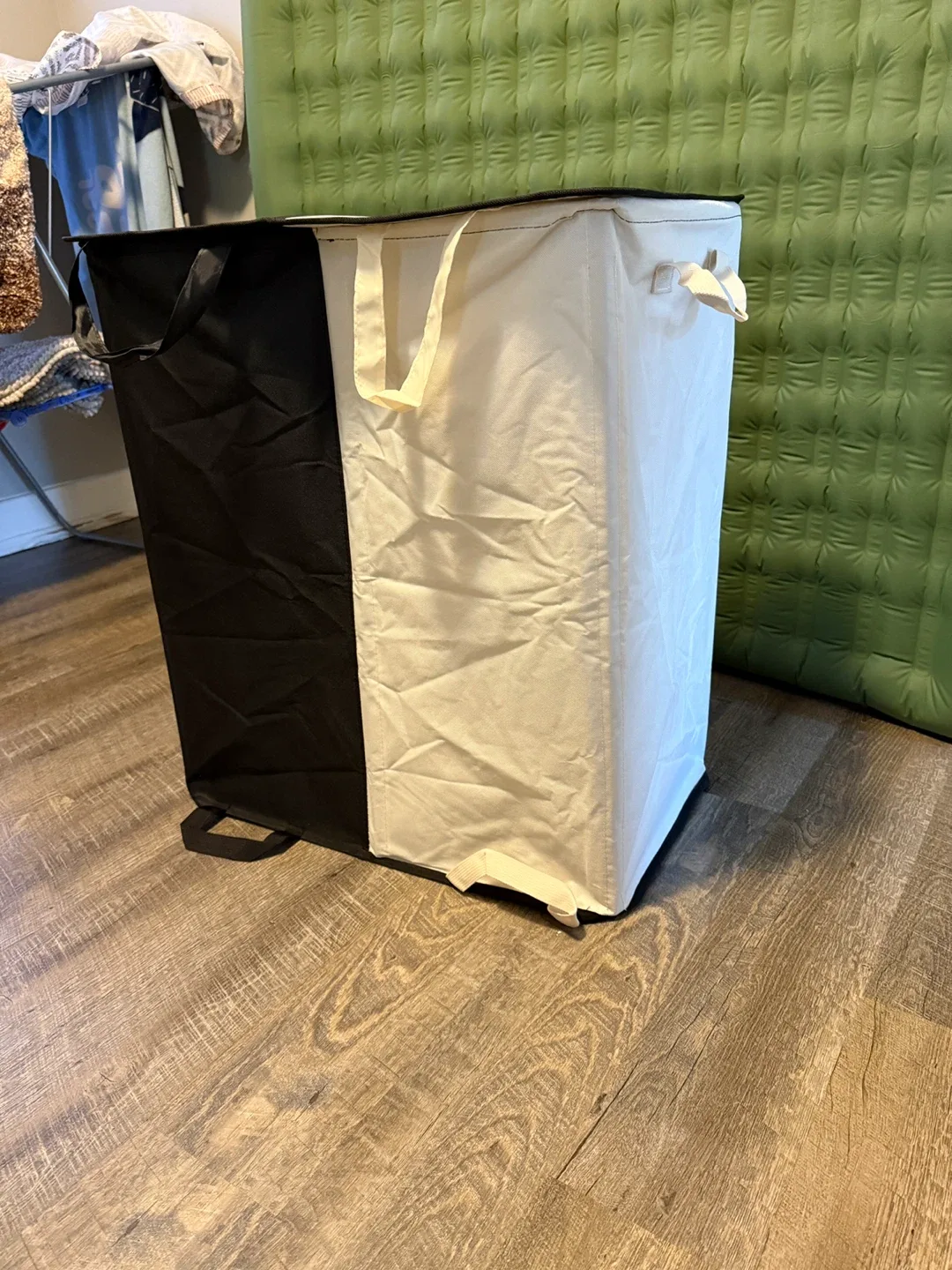 136L Divided Laundry Hamper with Lid - Black & Beige image indicator(8)