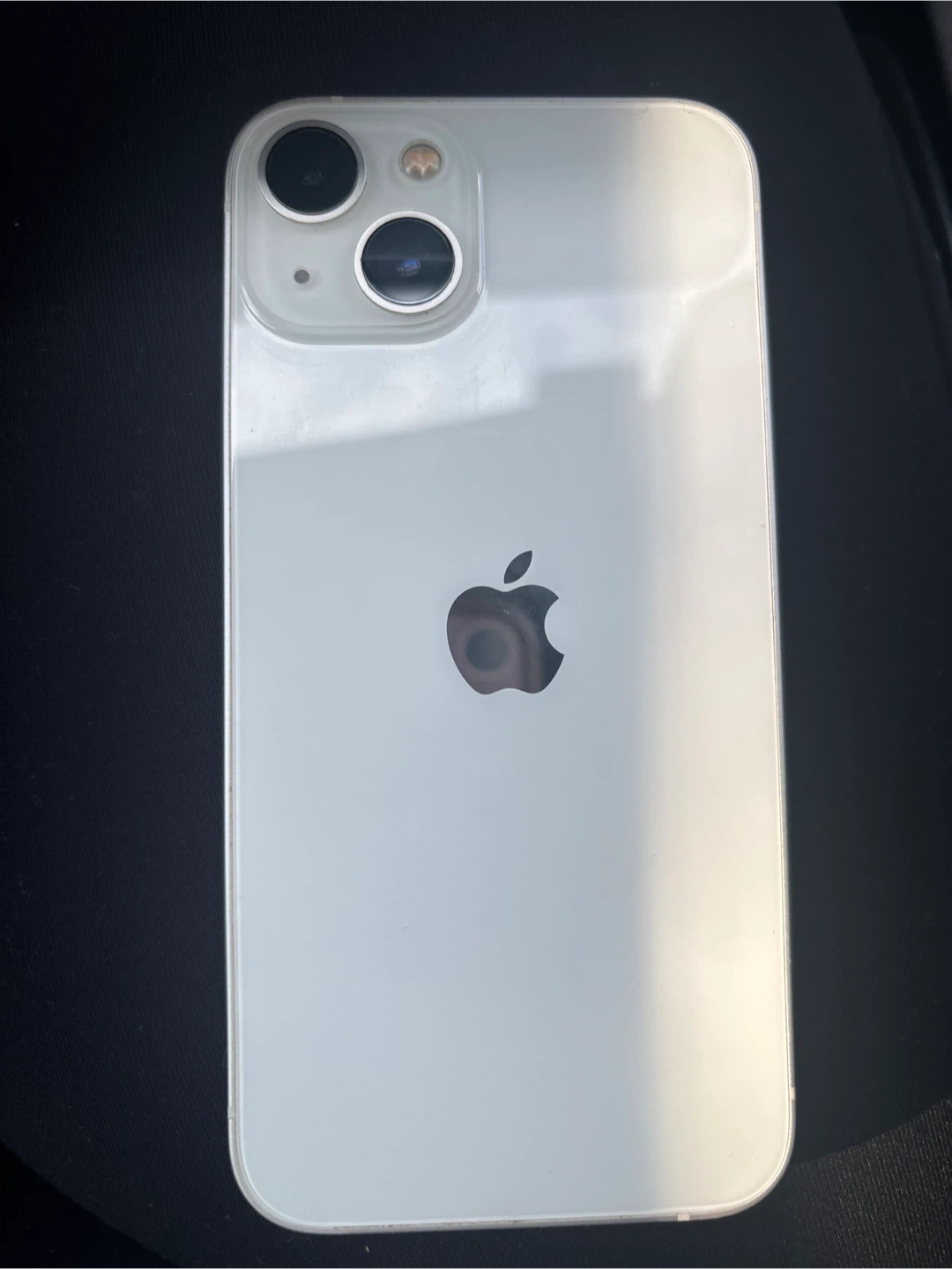 Apple iPhone 13 - White
