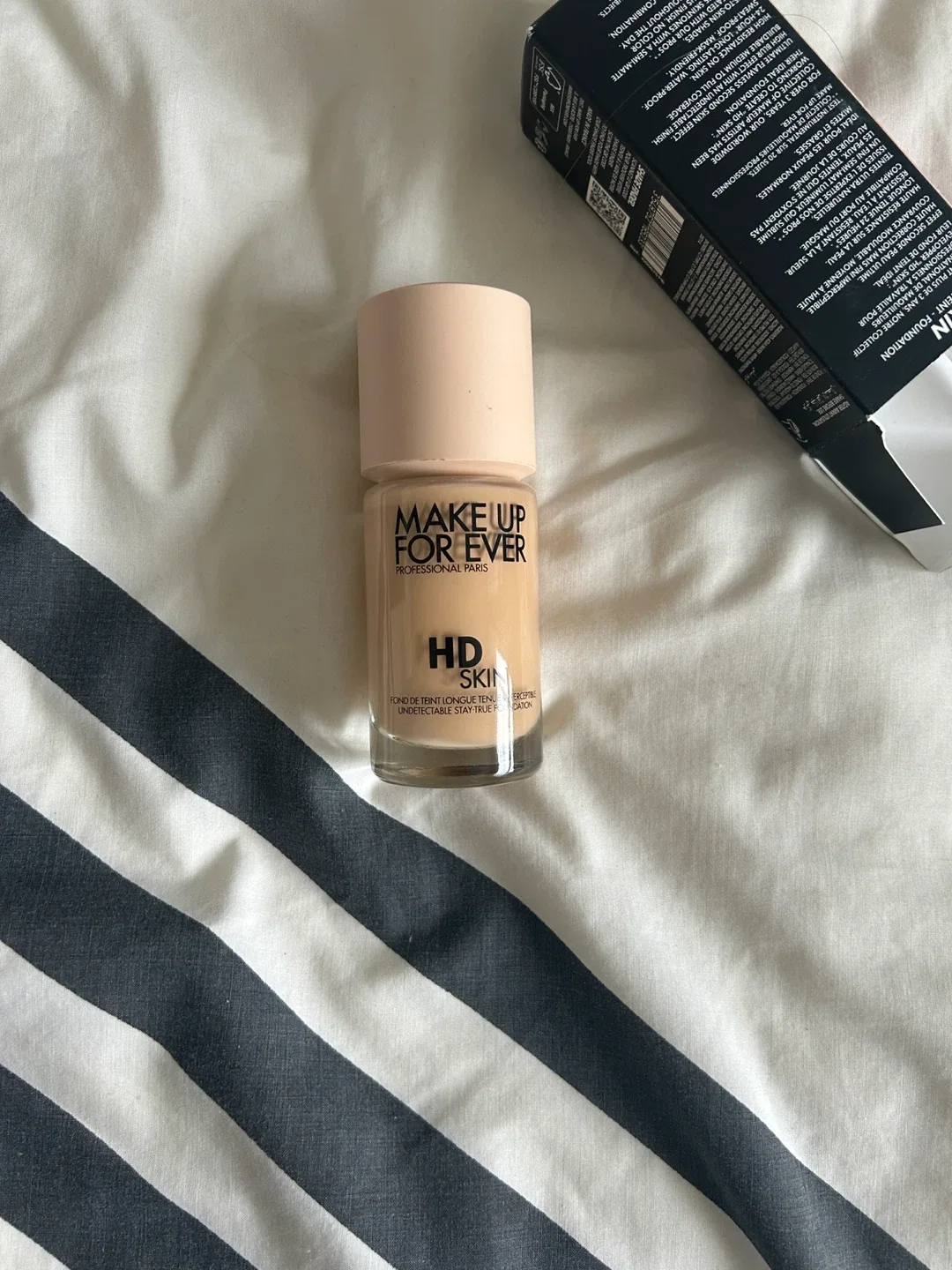 MAKE UP FOR EVER HD Skin Foundation - 4M01 image indicator(2)