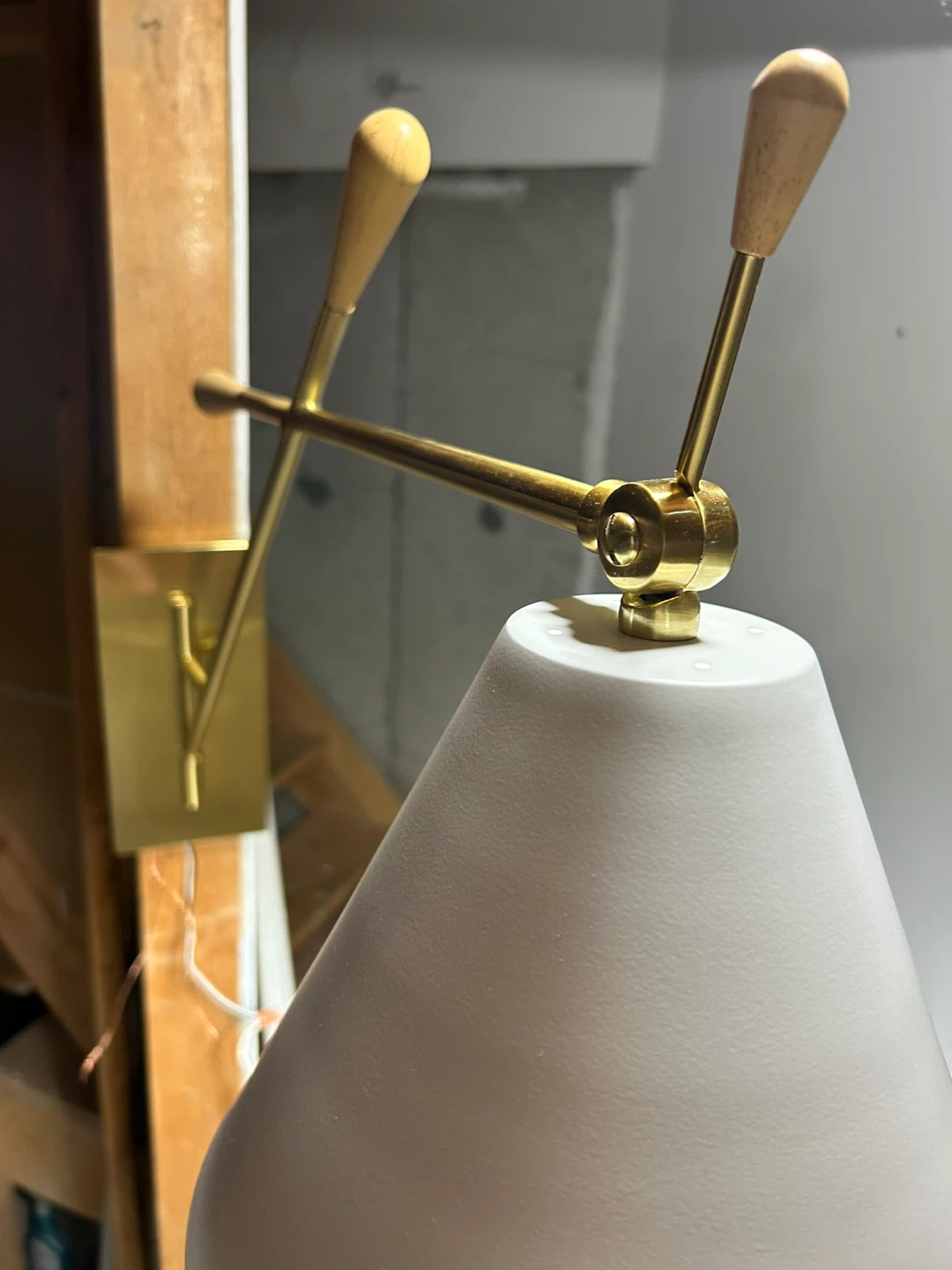 Modern White & Gold Wall Sconce - photo 5