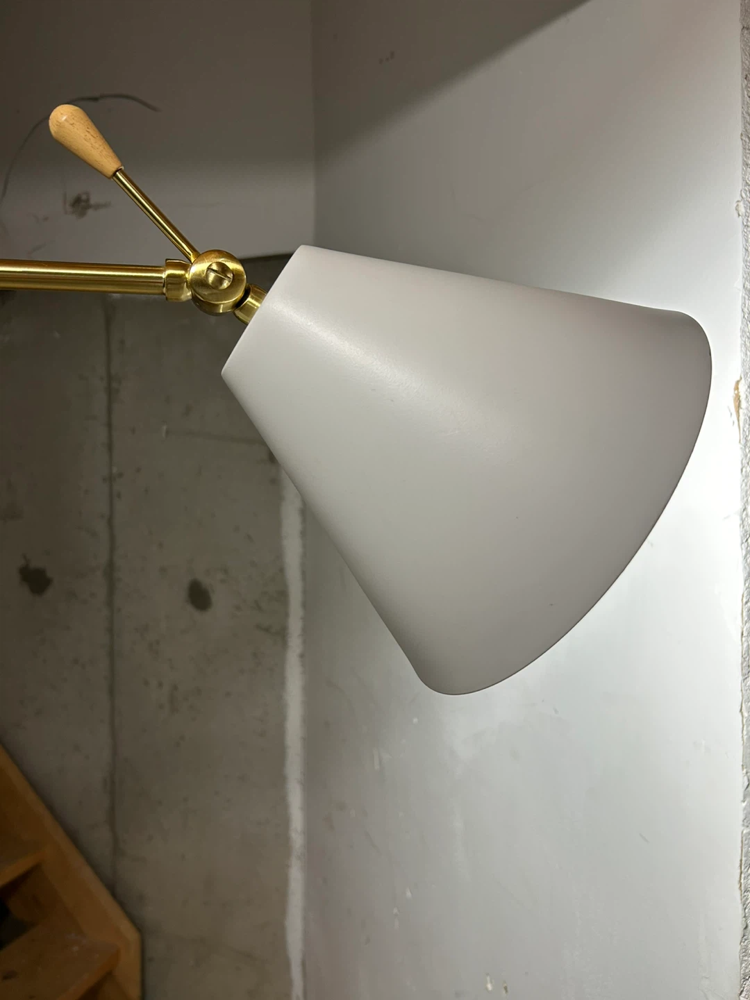 Modern White & Gold Wall Sconce - photo 4