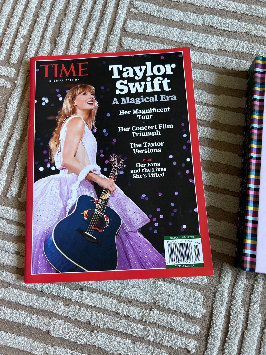 Taylor Swift Books: Rise of an Icon, Style, Time Magazine - photo 3