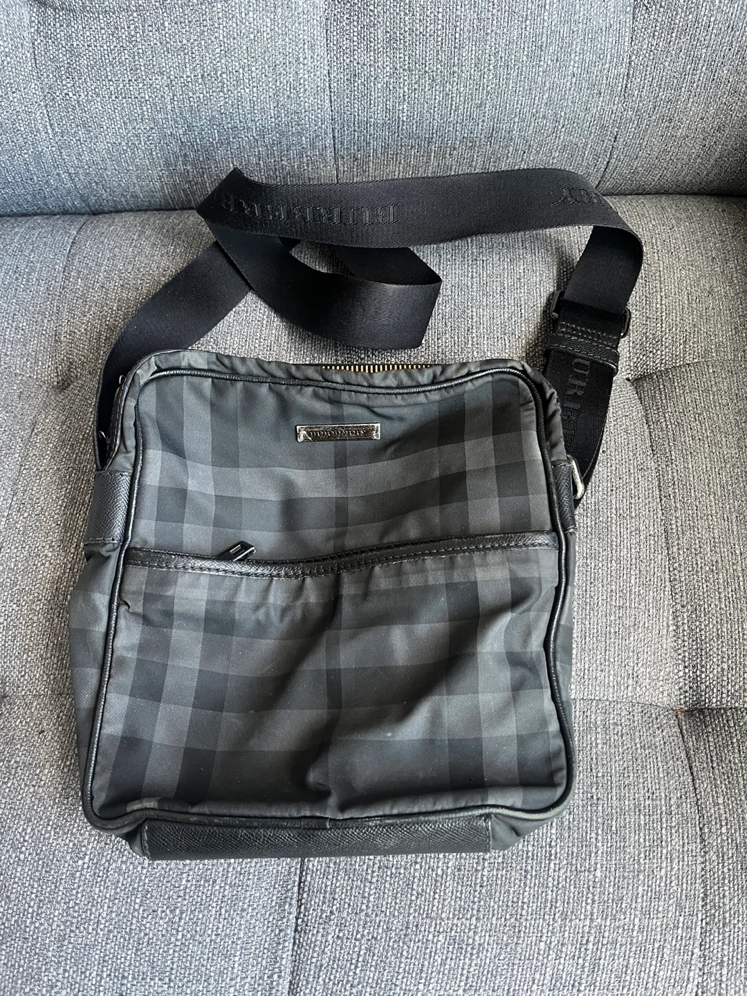 Burberry Black Plaid Men's Travel Crossbody Bag