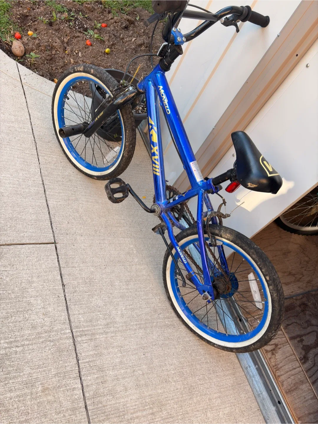 Movelo BMX Bike - Blue image indicator(2)