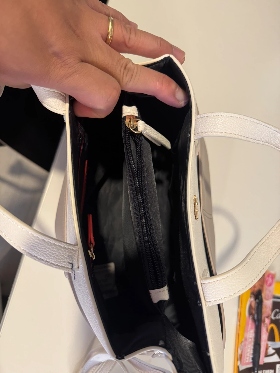 Tommy Hilfiger Satchel Bag - White & Beige - photo 4