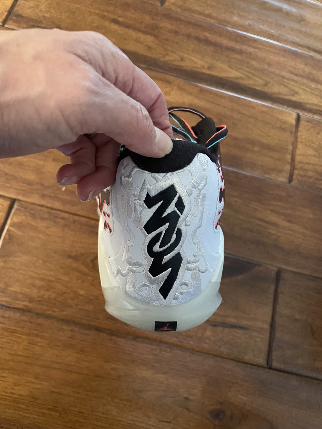 Jordan Luka 1 Basketball Shoes - photo 4