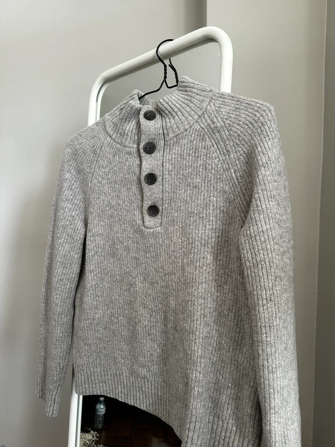 Banana Republic Italian Yarn Sweater