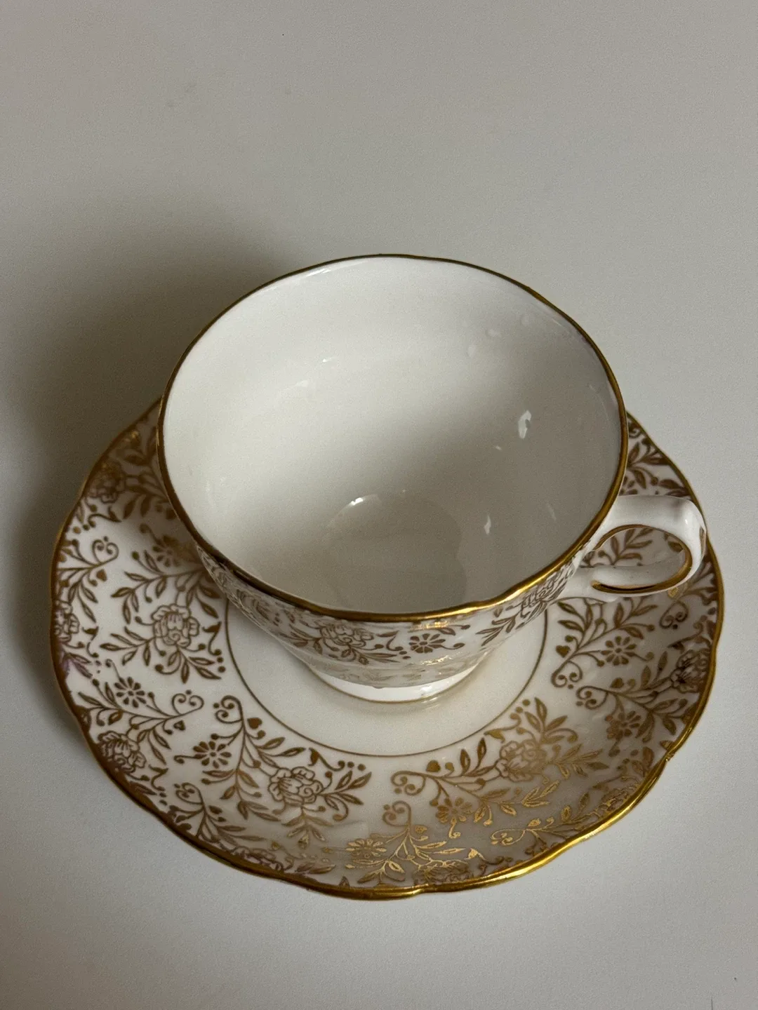 Royal Malvern Bone China Tea Cup & Saucer image indicator(3)