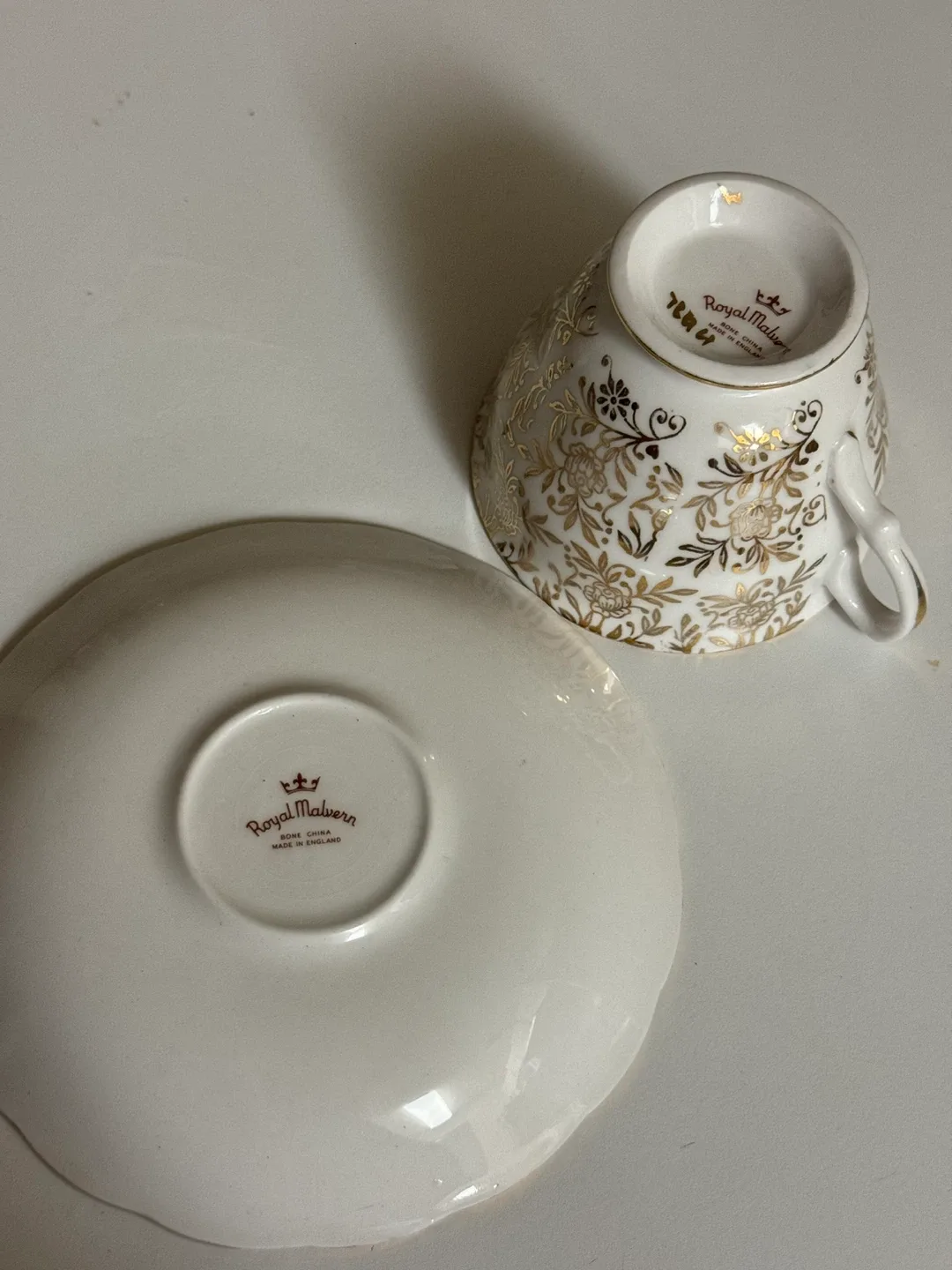 Royal Malvern Bone China Tea Cup & Saucer image indicator(4)