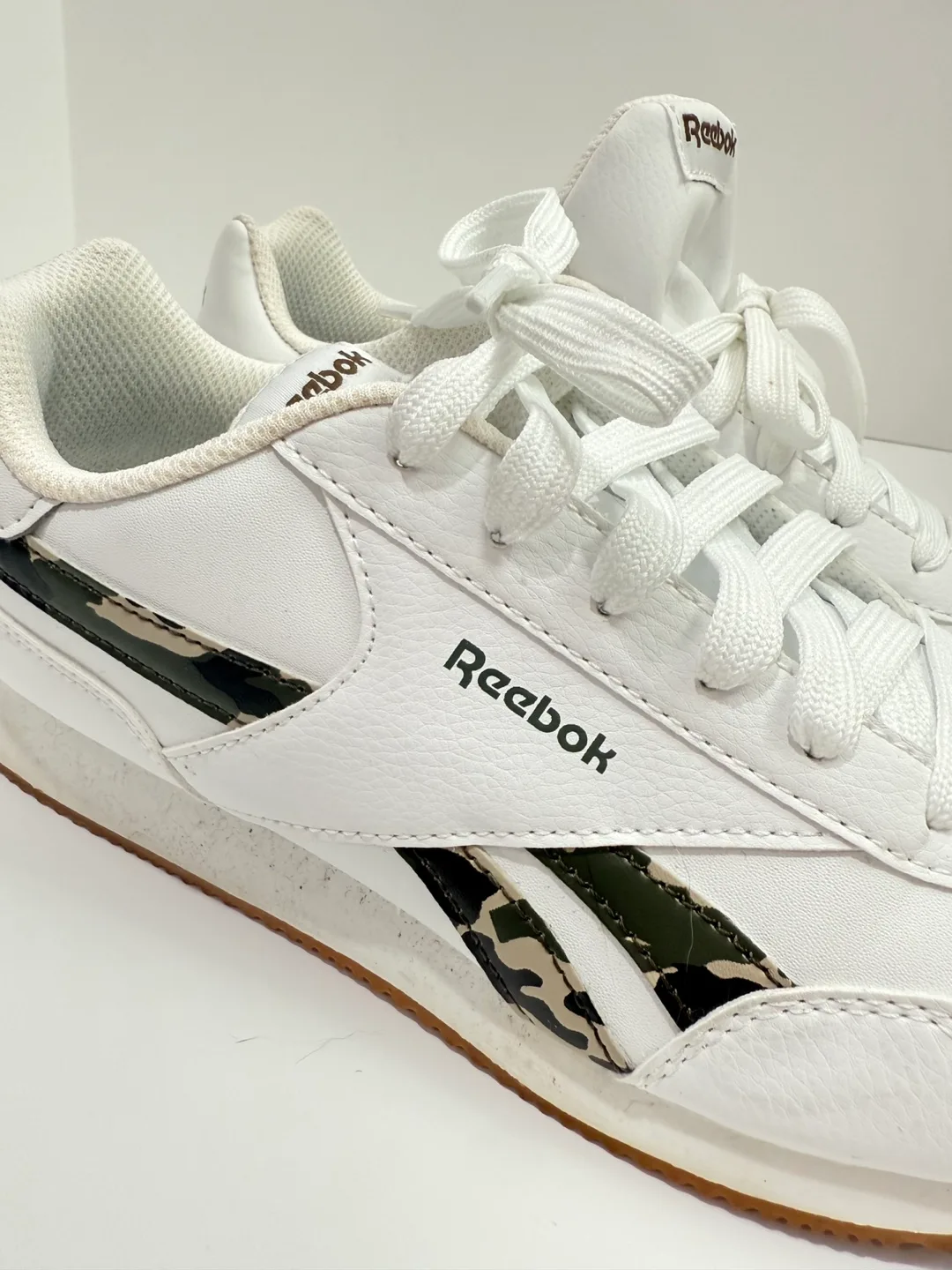Reebok Royal Glide White Shoes - Size 6 image indicator(6)
