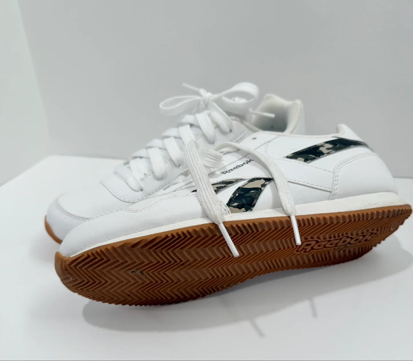 Reebok Royal Glide White Shoes - Size 6 image indicator(2)