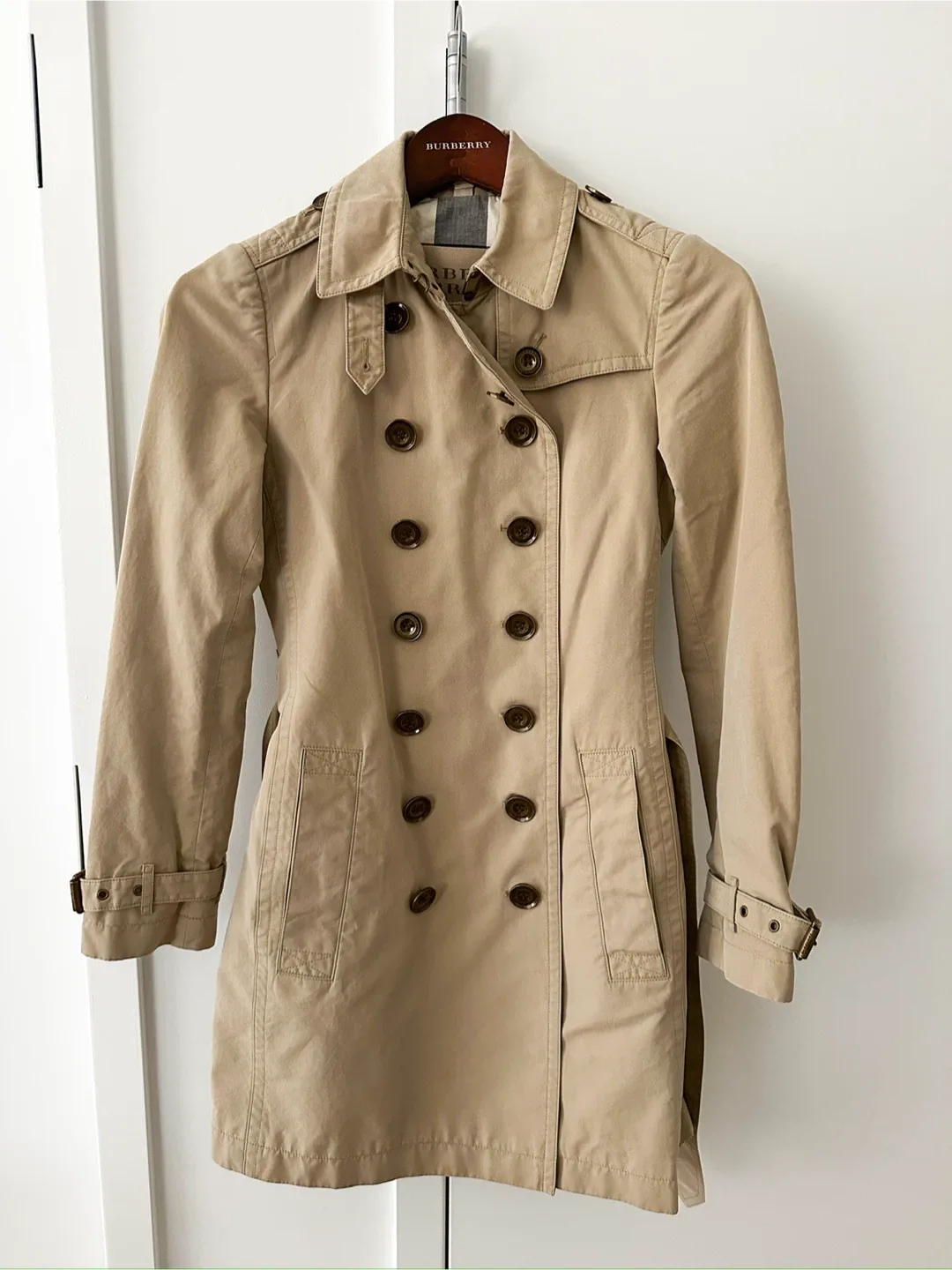 Burberry Trench Coat - Women's image indicator(4)