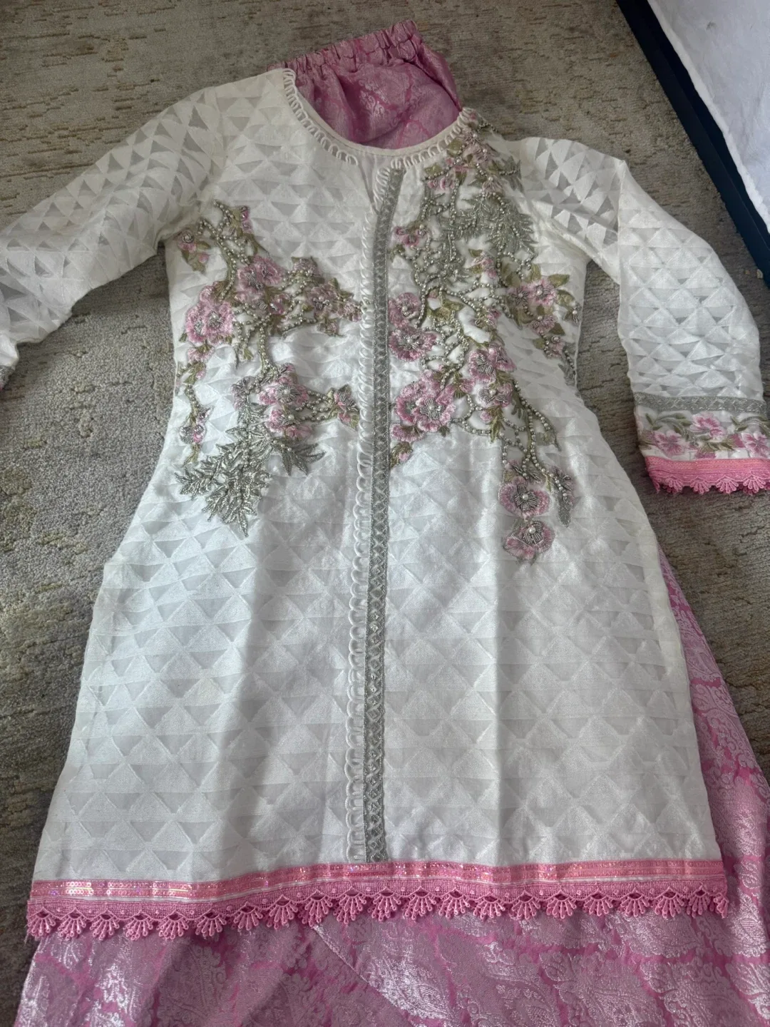 3pcs Pink Embroidered gharara Pakistani Suit image indicator(7)