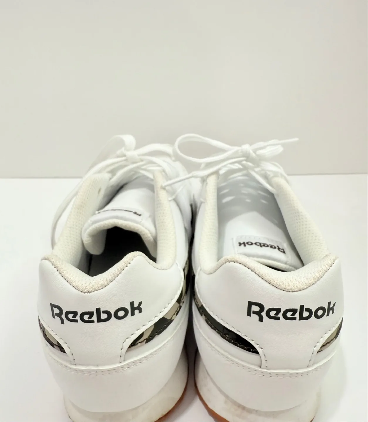 Reebok Royal Glide White Shoes - Size 6 image indicator(4)