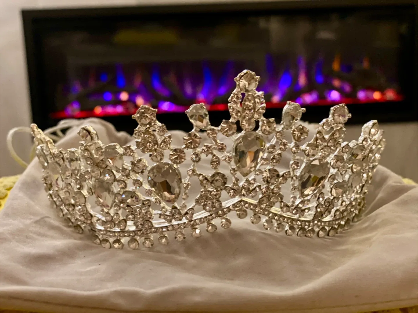 Rhinestone Tiara Crown - Silver & Blue image indicator(4)