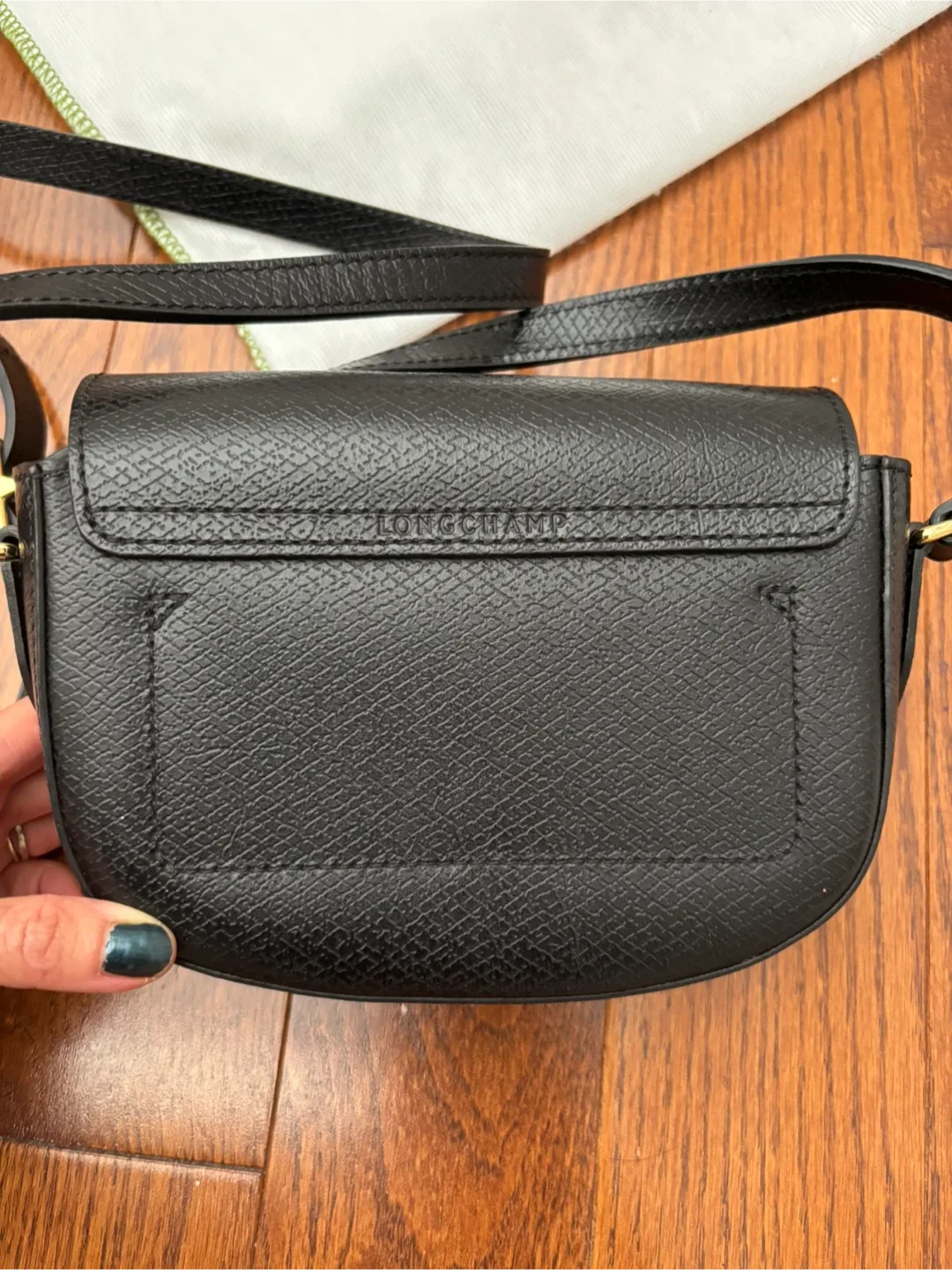 Longchamp S Épure Logo-Debossed Crossbody Bag - Black Leather image indicator(8)