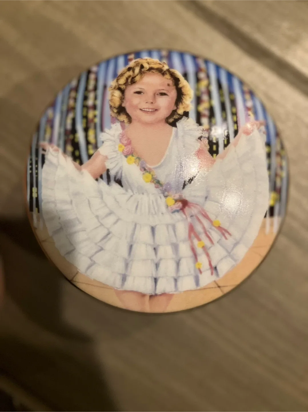 Shirley Temple "Baby, Take a Bow" Music Box thumbnail