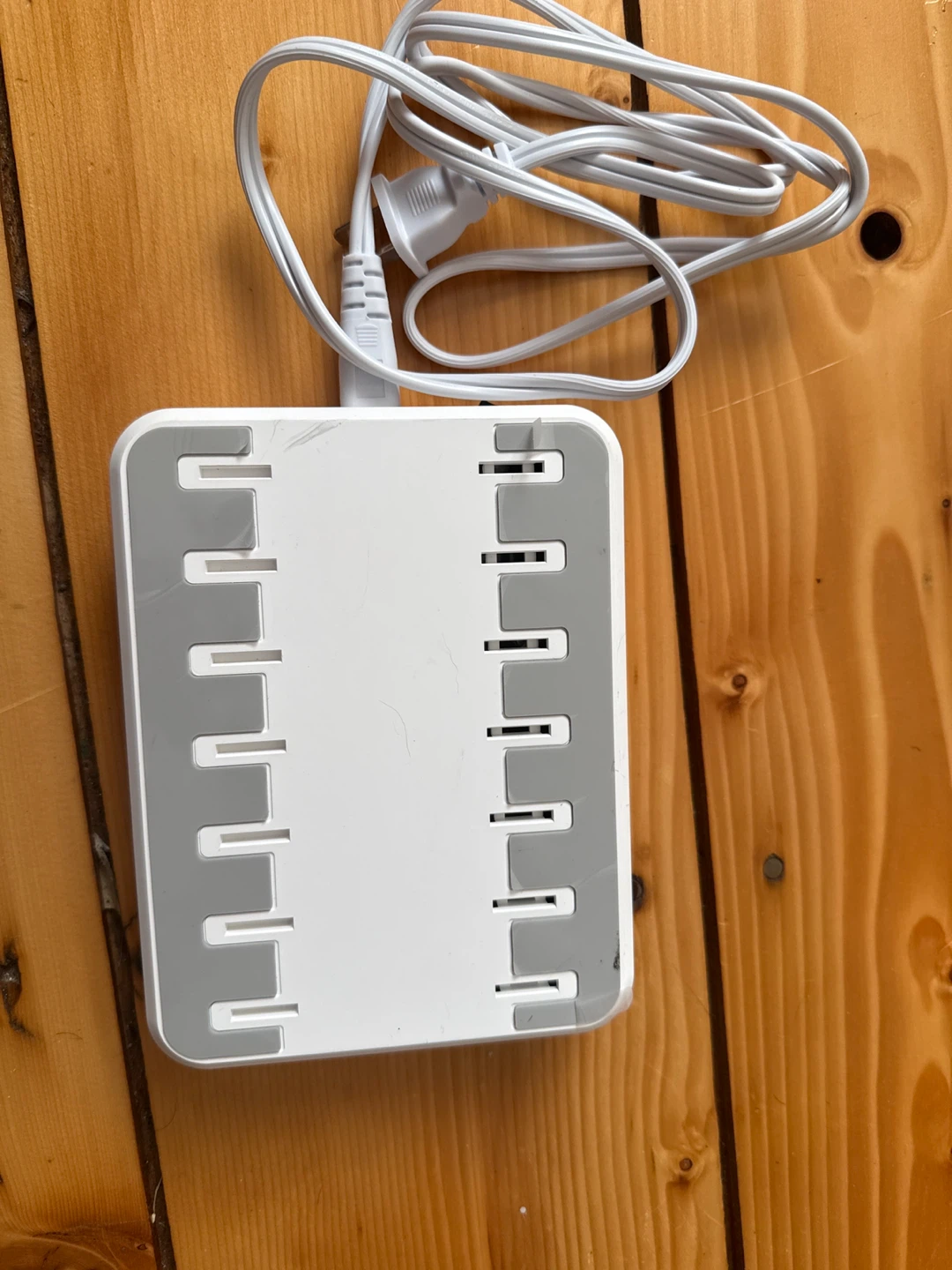 6 Ports Charging Station PW018