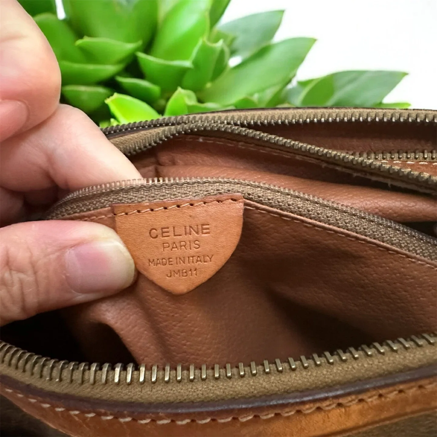 Vintage authentic Celine Macadam  crossbody bag. image indicator(9)