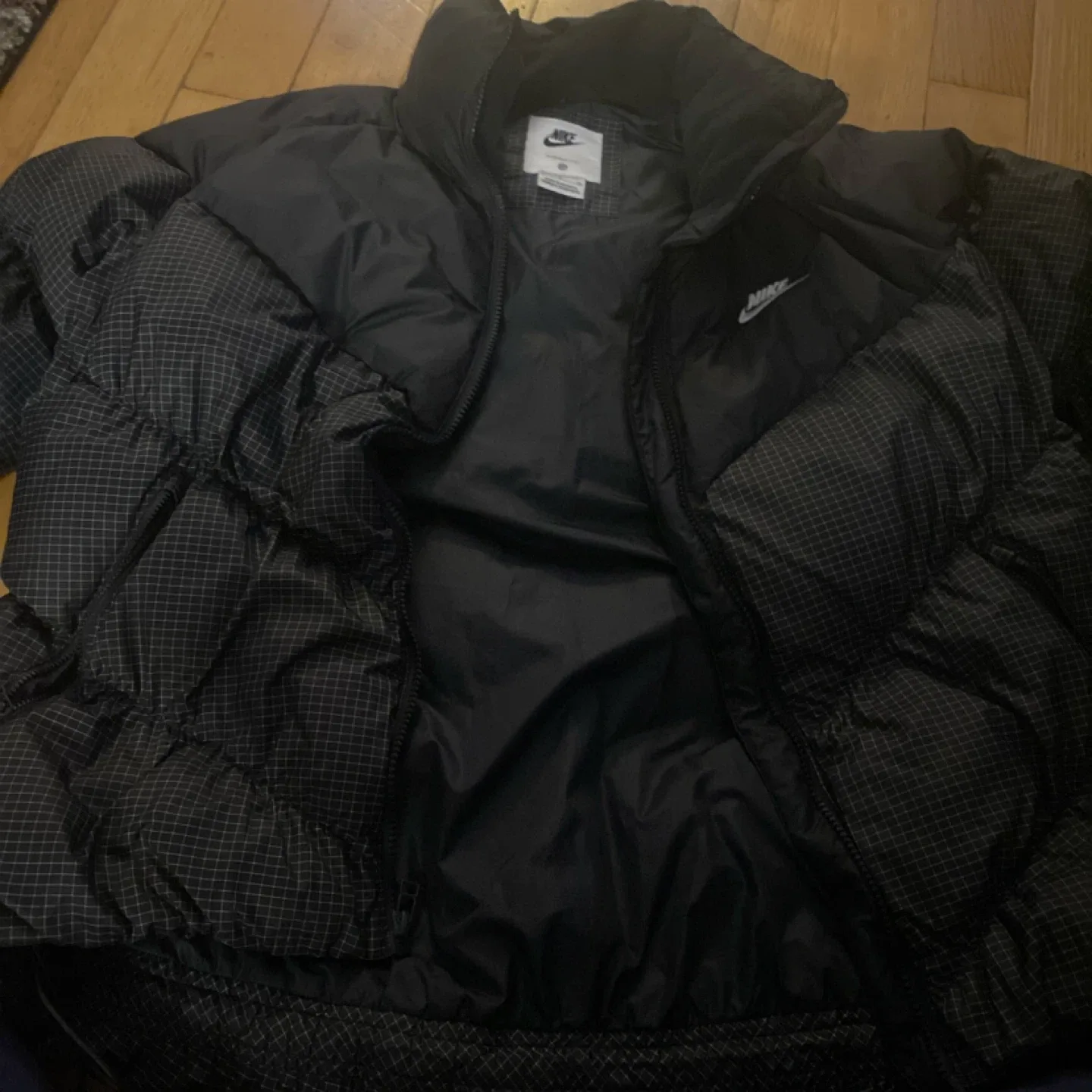 Nike Therma-FIT Puffer Jacket - Size S image indicator(2)