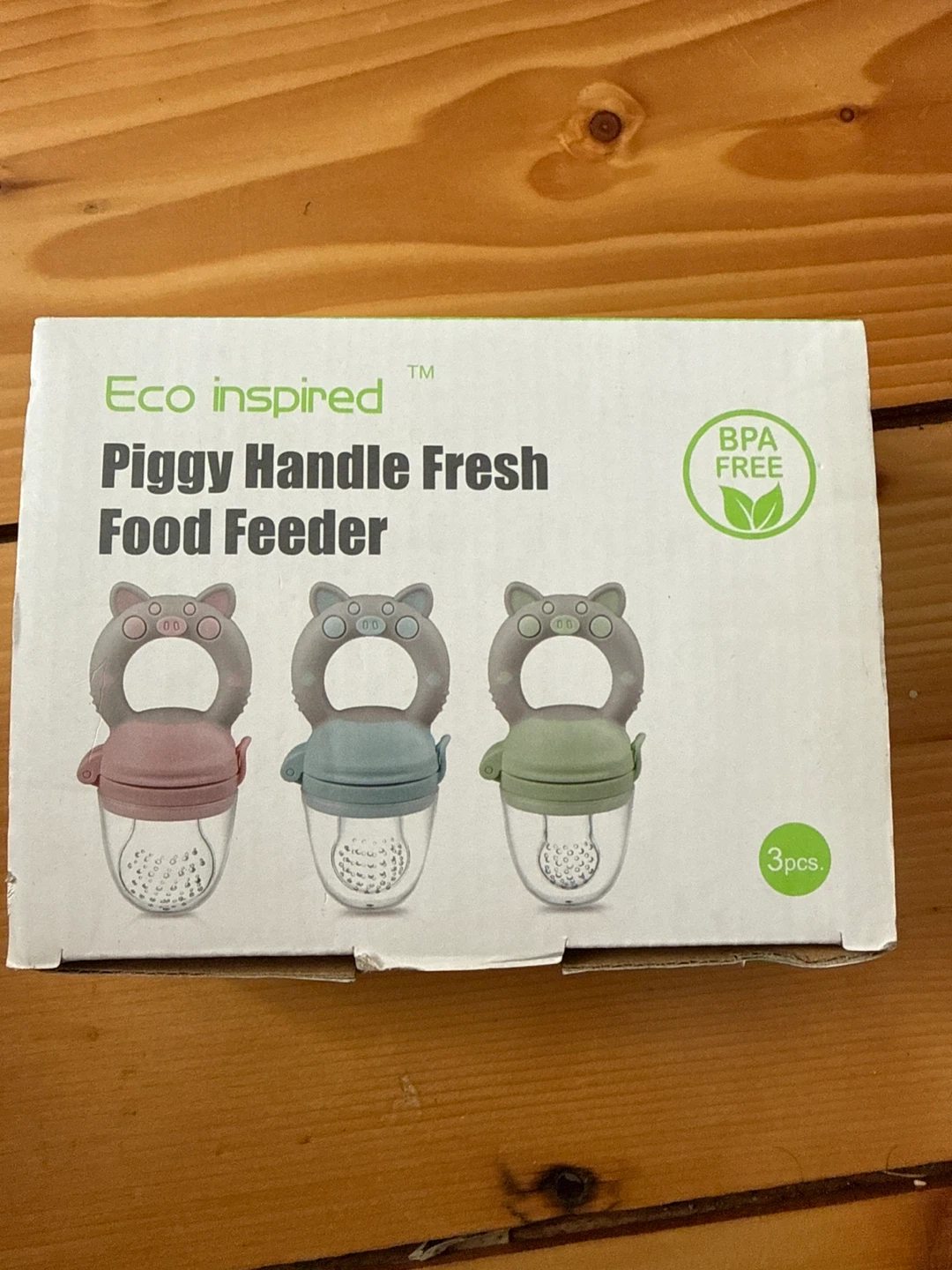 Eco Inspired Piggy Handle Fresh Food Feeder - New