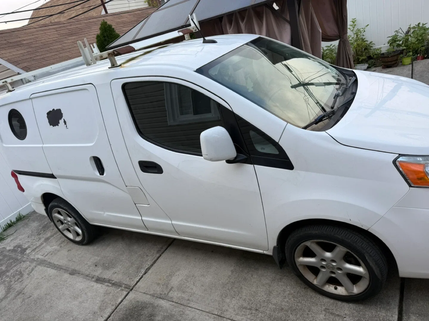 Nissan NV200 Cargo Van Interior image indicator(7)