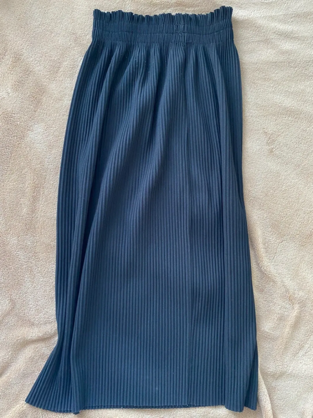 Assorted/ bundle Women’s Skirts (Size Small) image indicator(3)