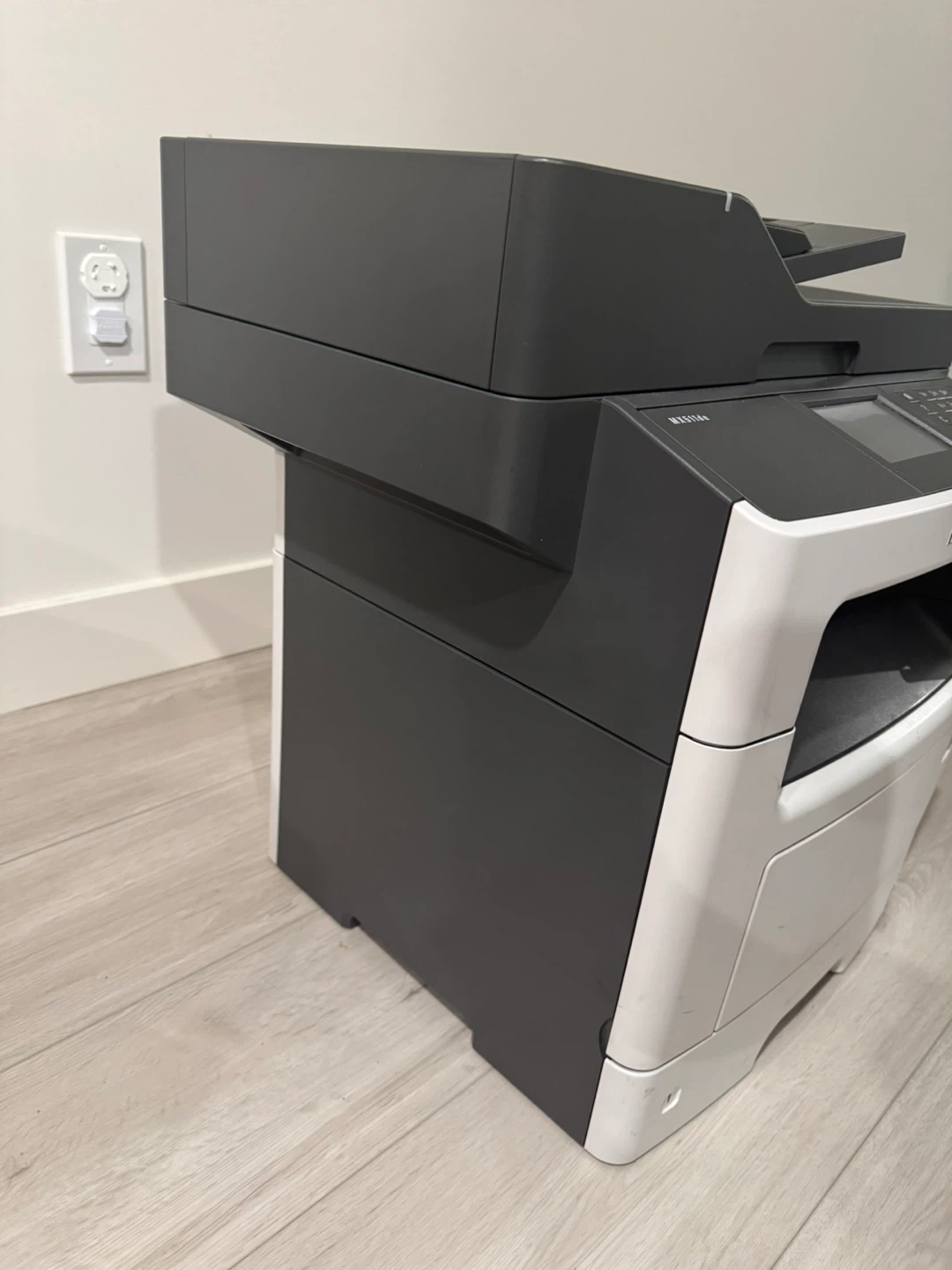 Lexmark MX511de - photo 3