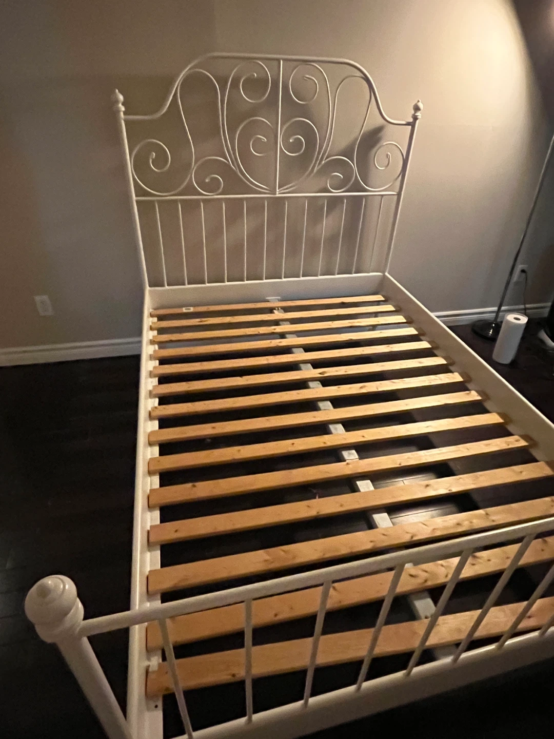 Selling an IKEA LEIRVIK Queen bed frame! - photo 2
