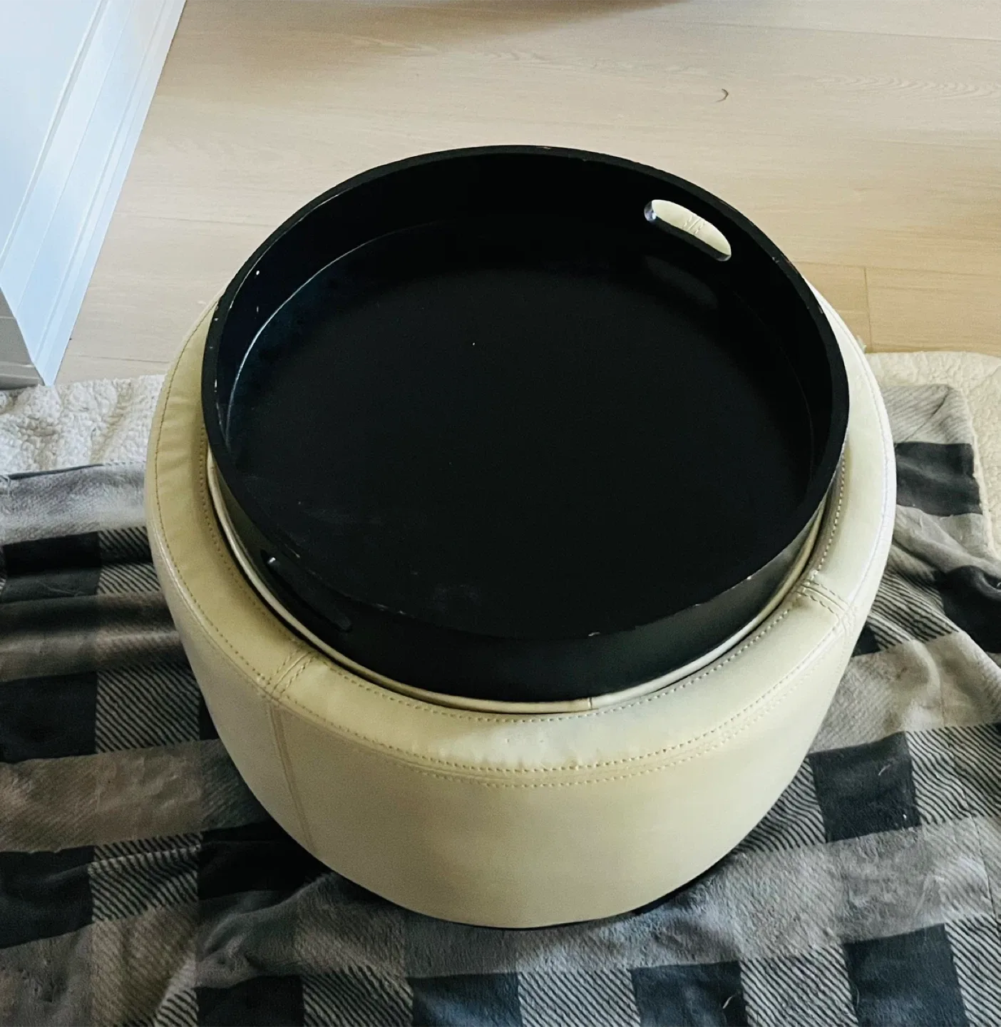 Round Cream Leather Ottoman with Tray image indicator(2)