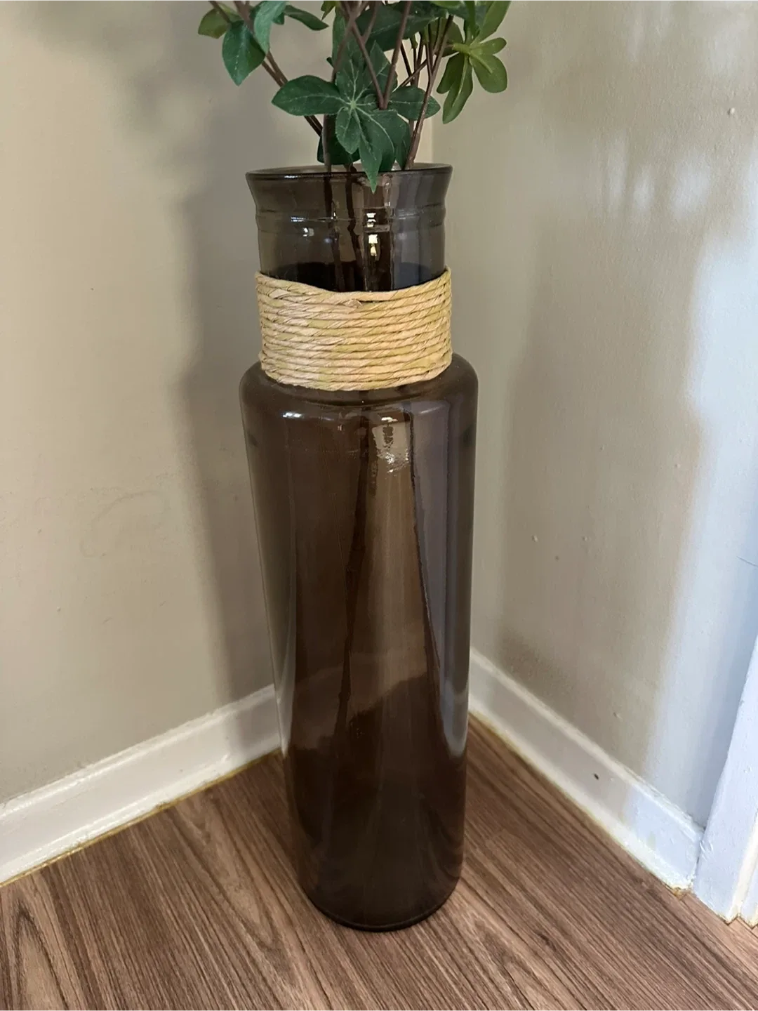 Brown Glass Vase with Twine Detail image indicator(3)