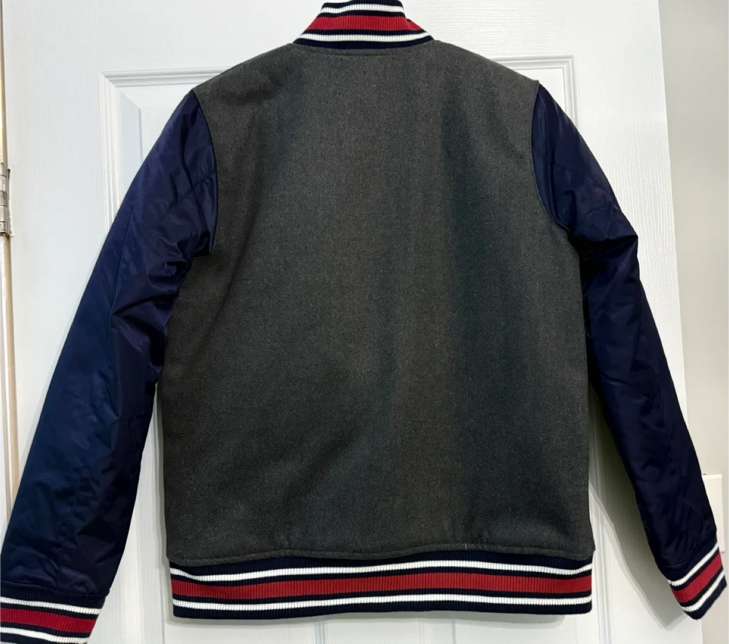 Montreal Canadiens Youth size (10-12) Varsity Jacket image indicator(6)