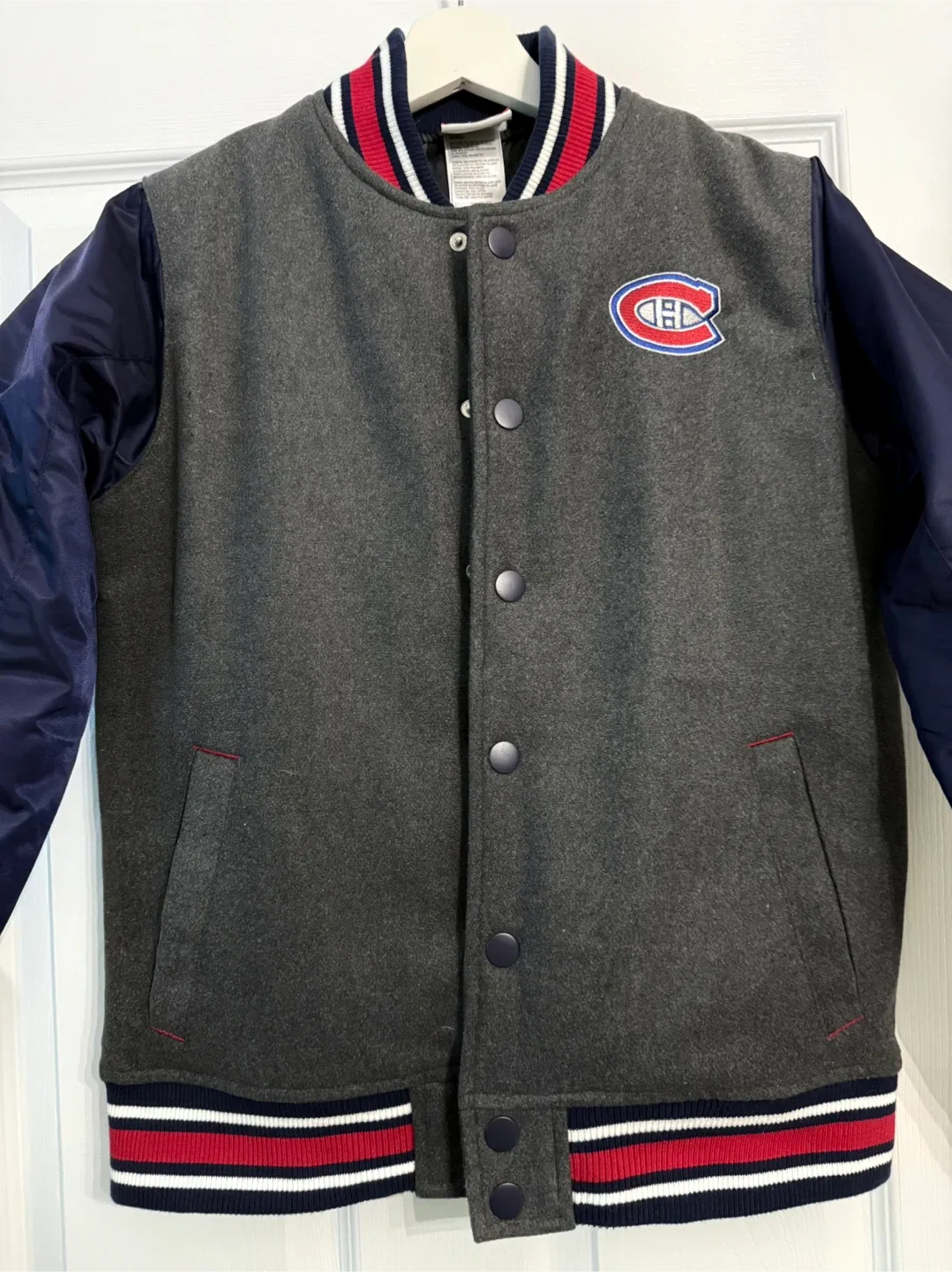 Montreal Canadiens Youth size (10-12) Varsity Jacket image indicator(5)