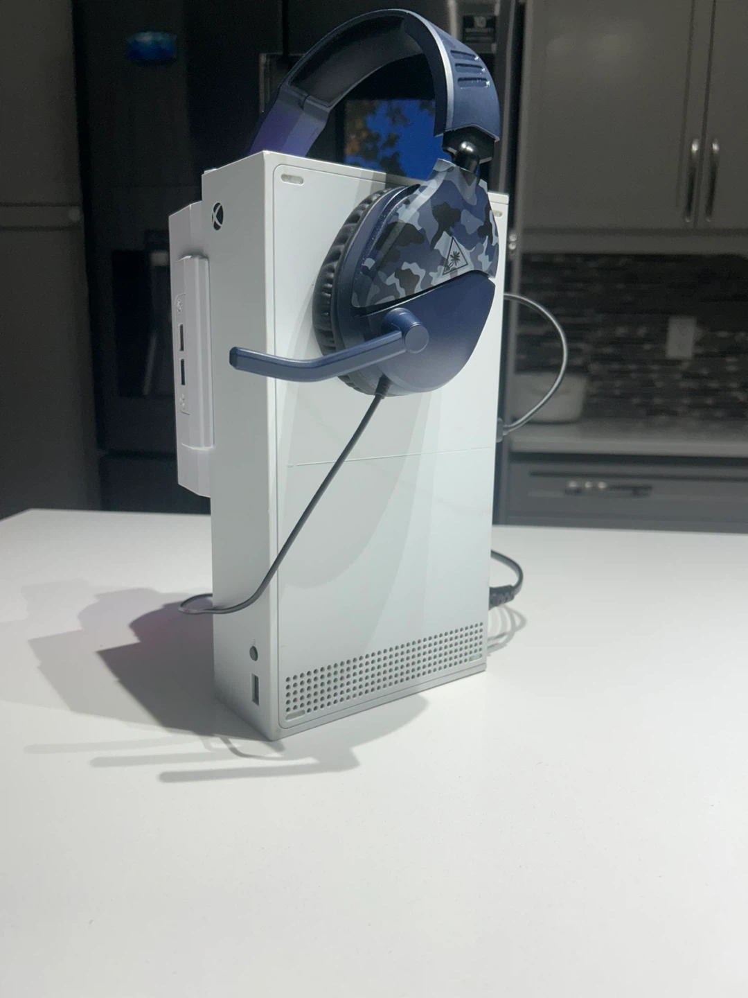 Xbox Series S with Accessories - photo 3