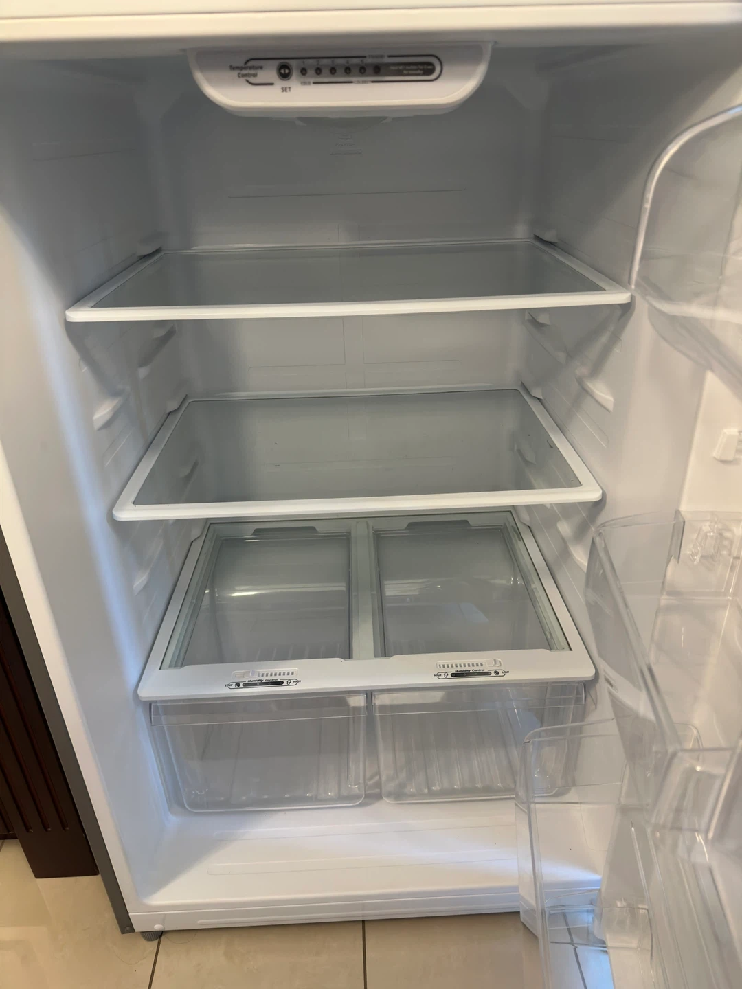 Midea Stainless Steel Top Freezer Refrigerator - photo 3