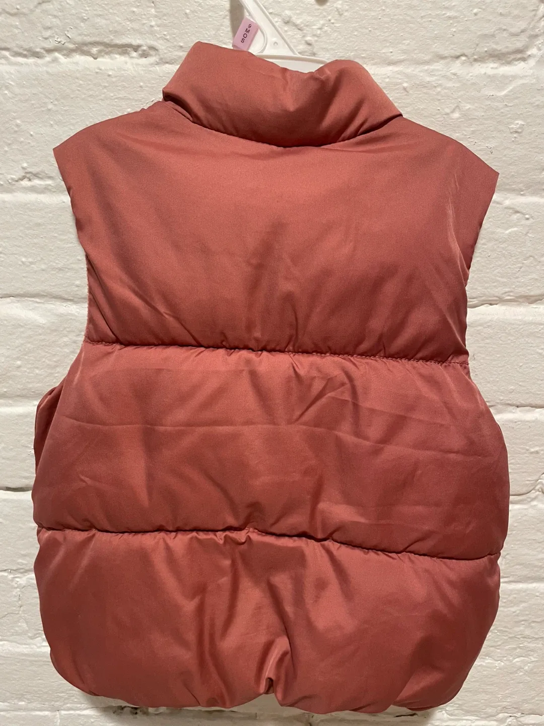 OLD NAVY toddler girl pink puffer vest Down jacket size: 2 yrs image indicator(3)