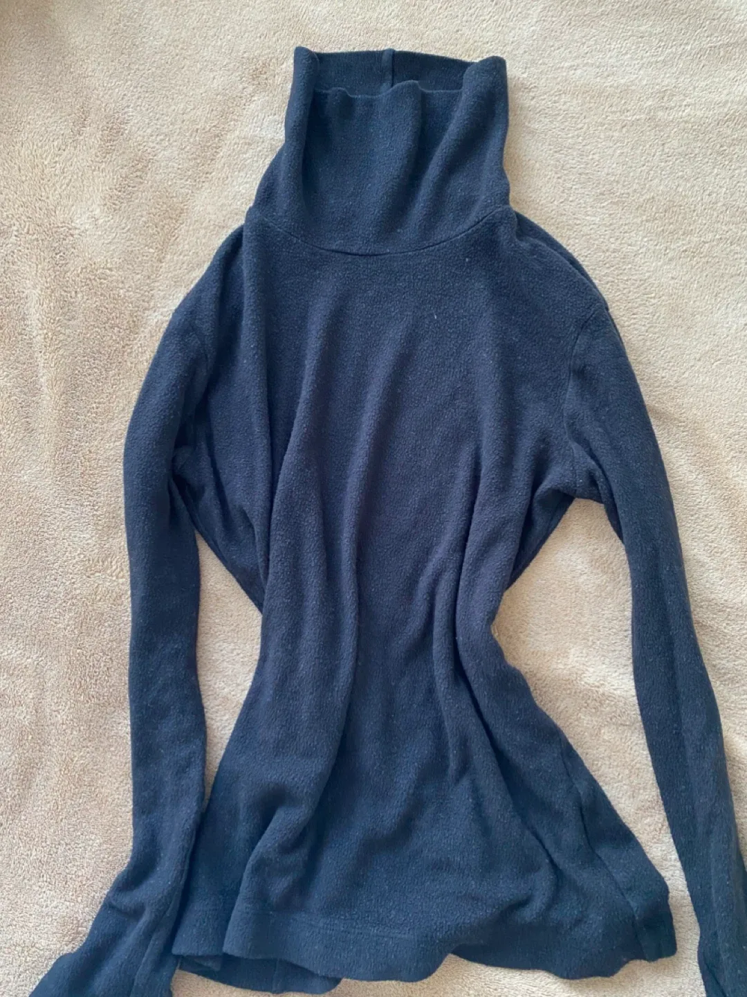 Uniqlo Black Turtleneck - Size M thumbnail