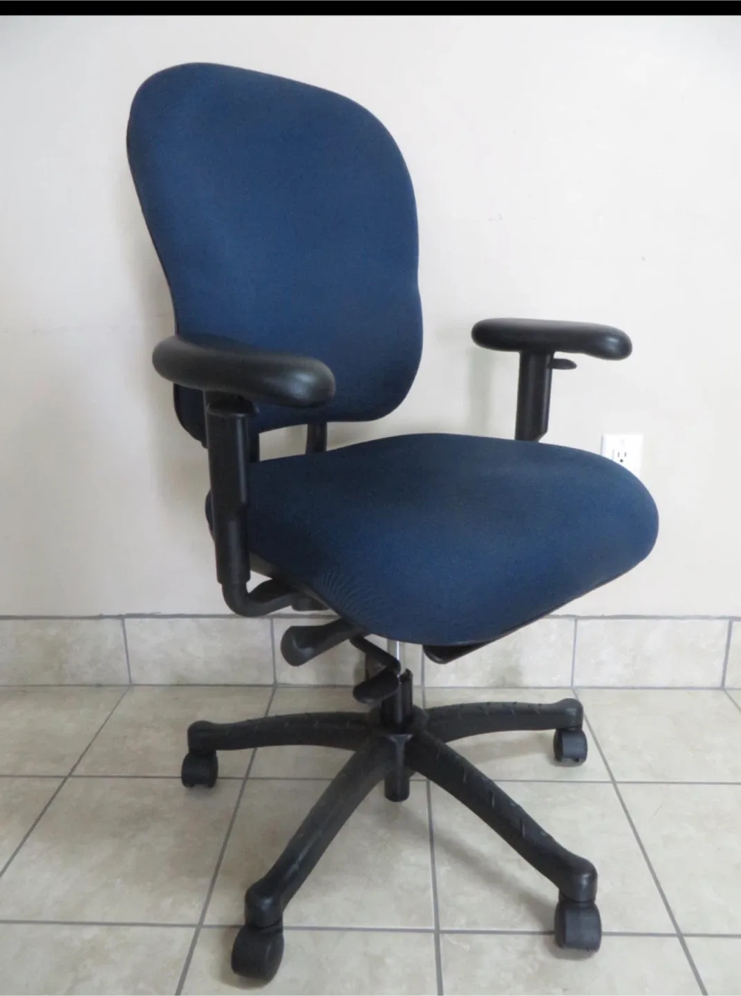 Assorted Office Chairs $60 -$85 image indicator(6)
