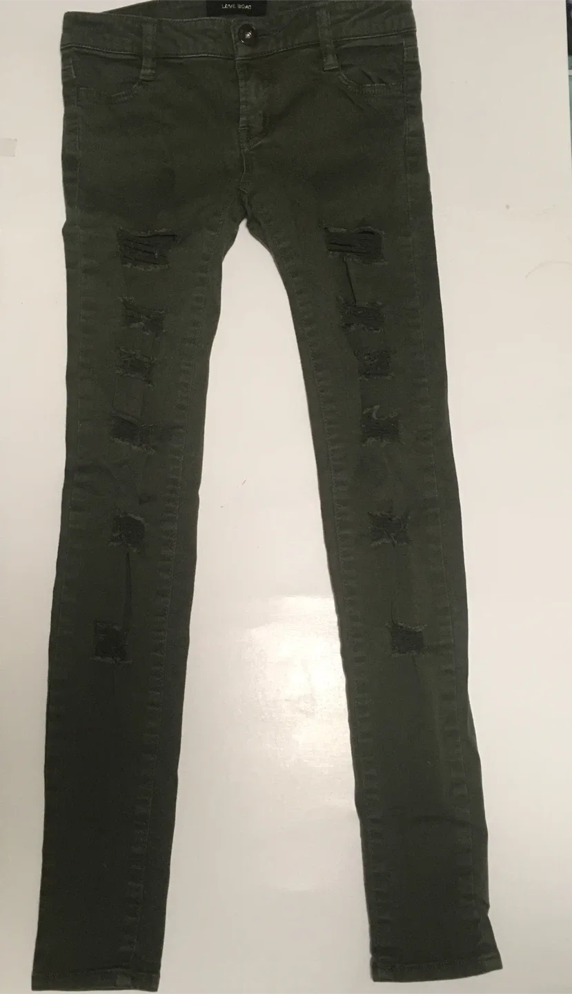 🥕Love Boat Olive Green Ripped Jeans Denim Size Small Women's image indicator(4)