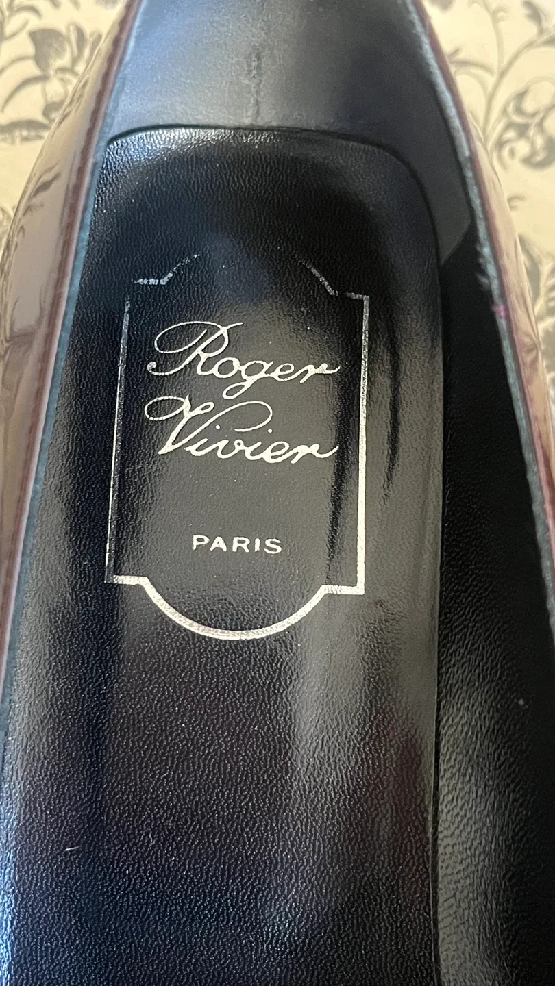 Roger Vivier Flats image indicator(4)