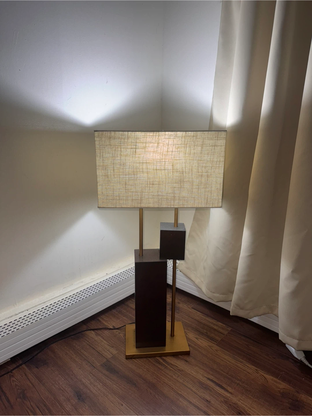 Modern Table Lamp – Bronze & Gold Finish - photo 4