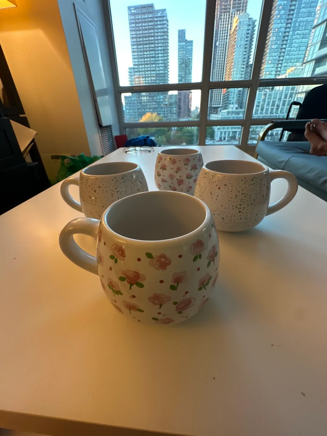 Cute Floral Mugs (Set of 4) thumbnail