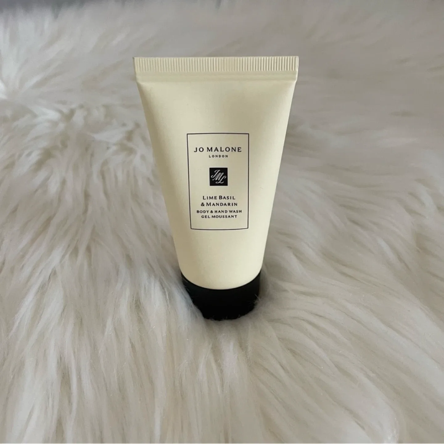 Jo Malone Lime Basil & Mandarin Body & Hand Wash 30ml image indicator(2)