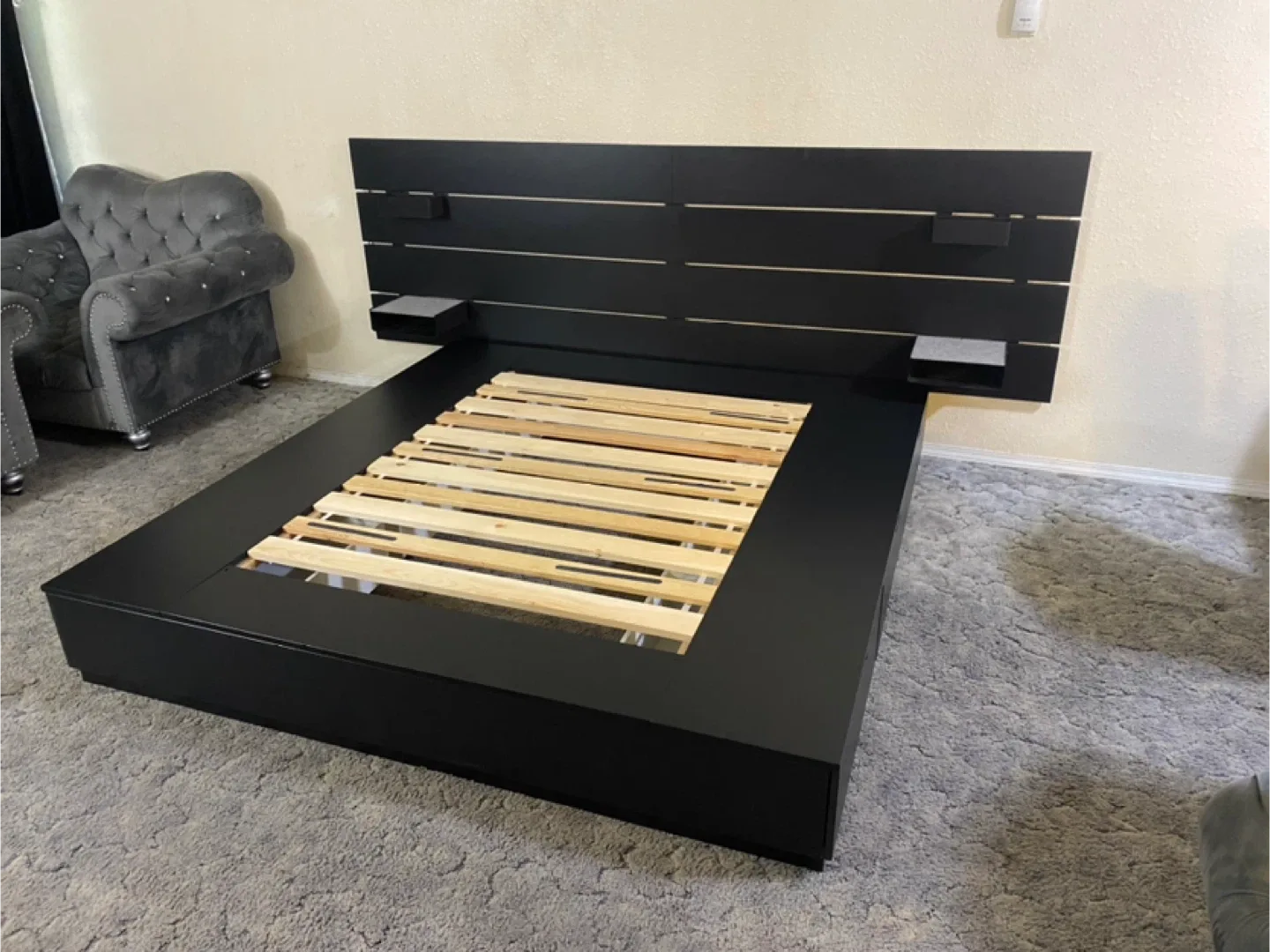 NORDLI king with Headboard  and 6 hydraulic Drawers thumbnail