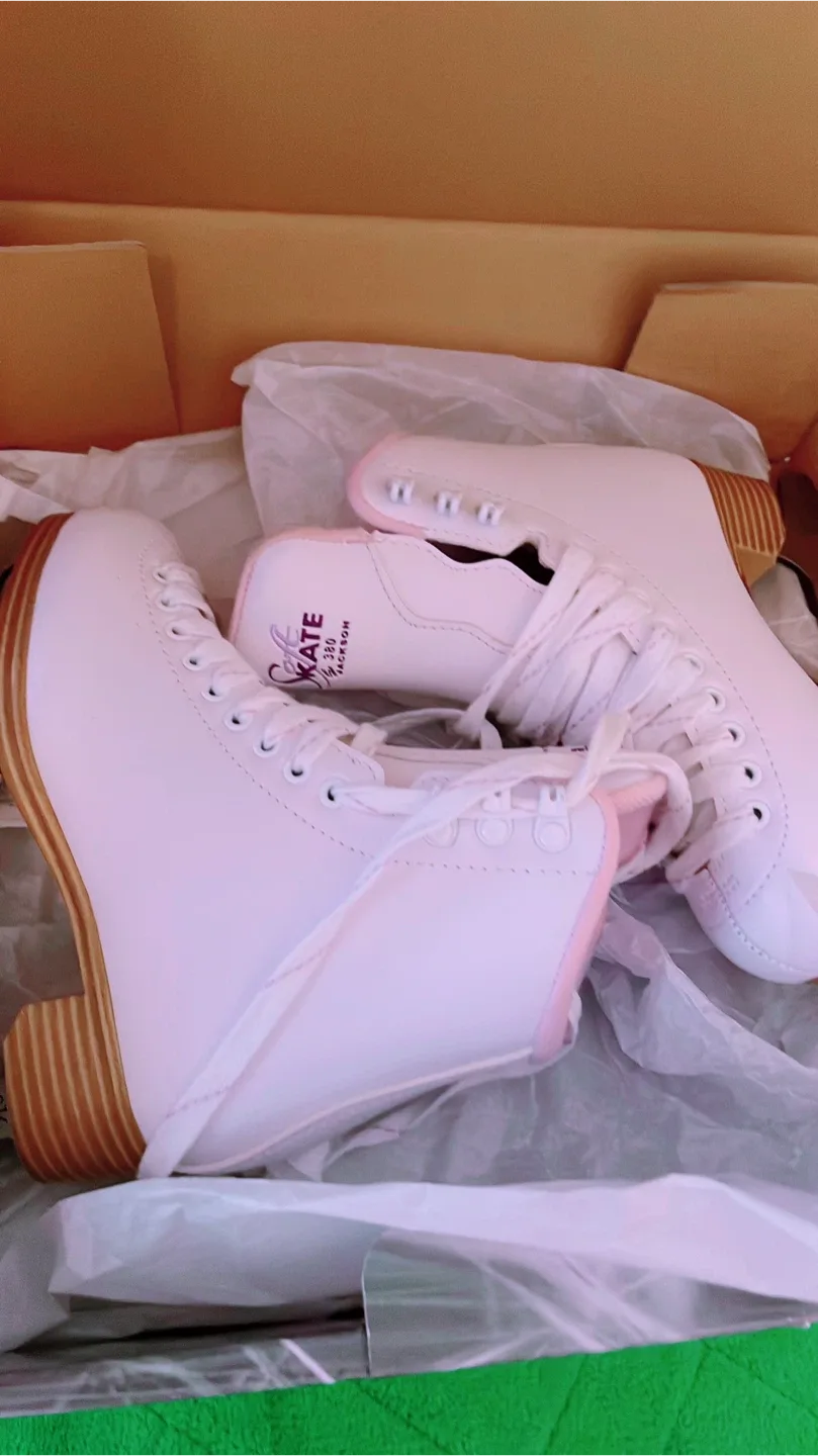 Jackson SoftSkate 30 Figure Skates - Size 6 image indicator(2)