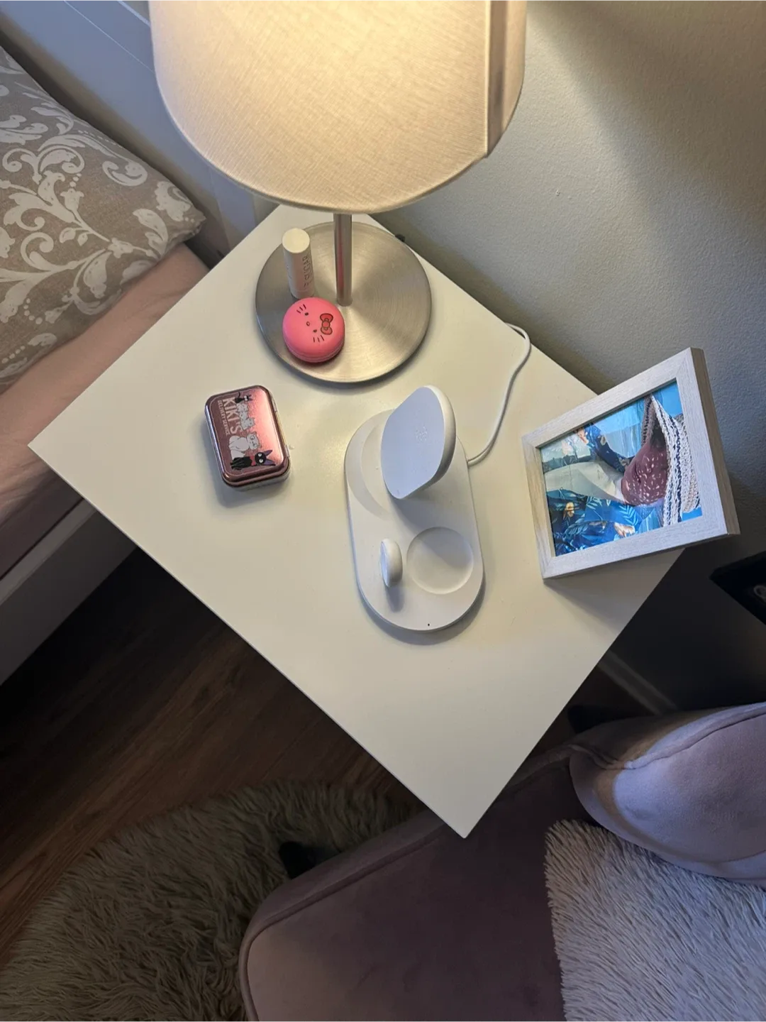 IKEA HEMNES White Nightstand image indicator(6)