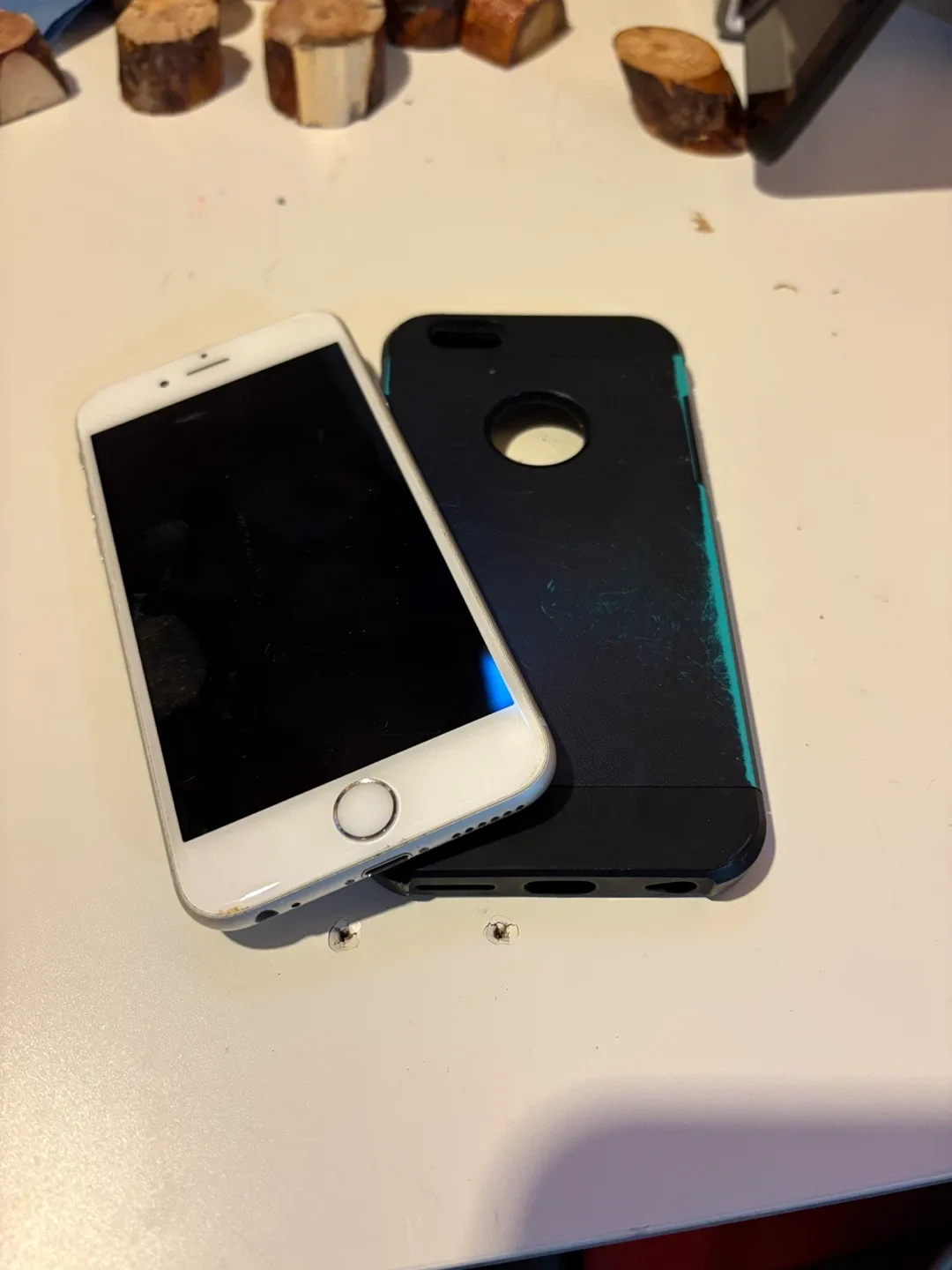 Apple iPhone 6S Silver 🥕 image indicator(3)